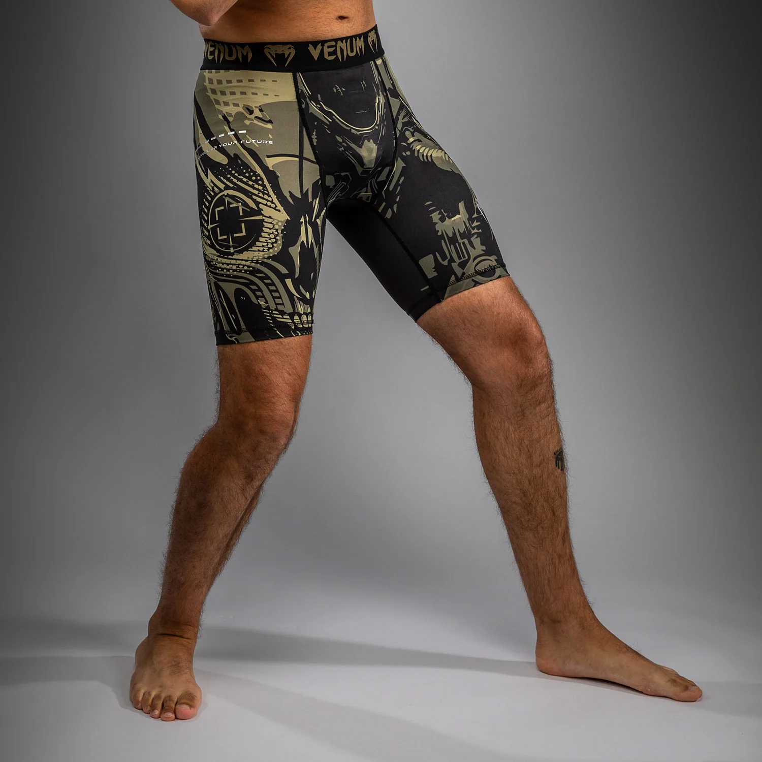 Venum Invader Vale Tudo Shorts - Negro/Sand - Image 2