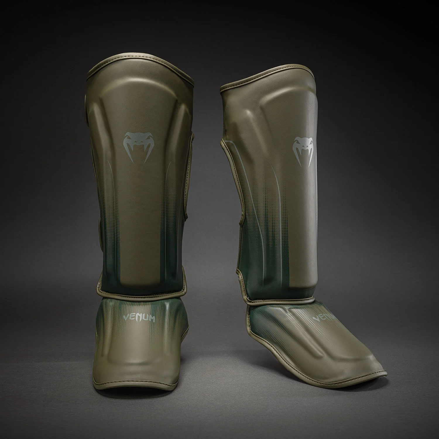 Venum Stealth Espinilleras – Caqui/Verde Oscuro