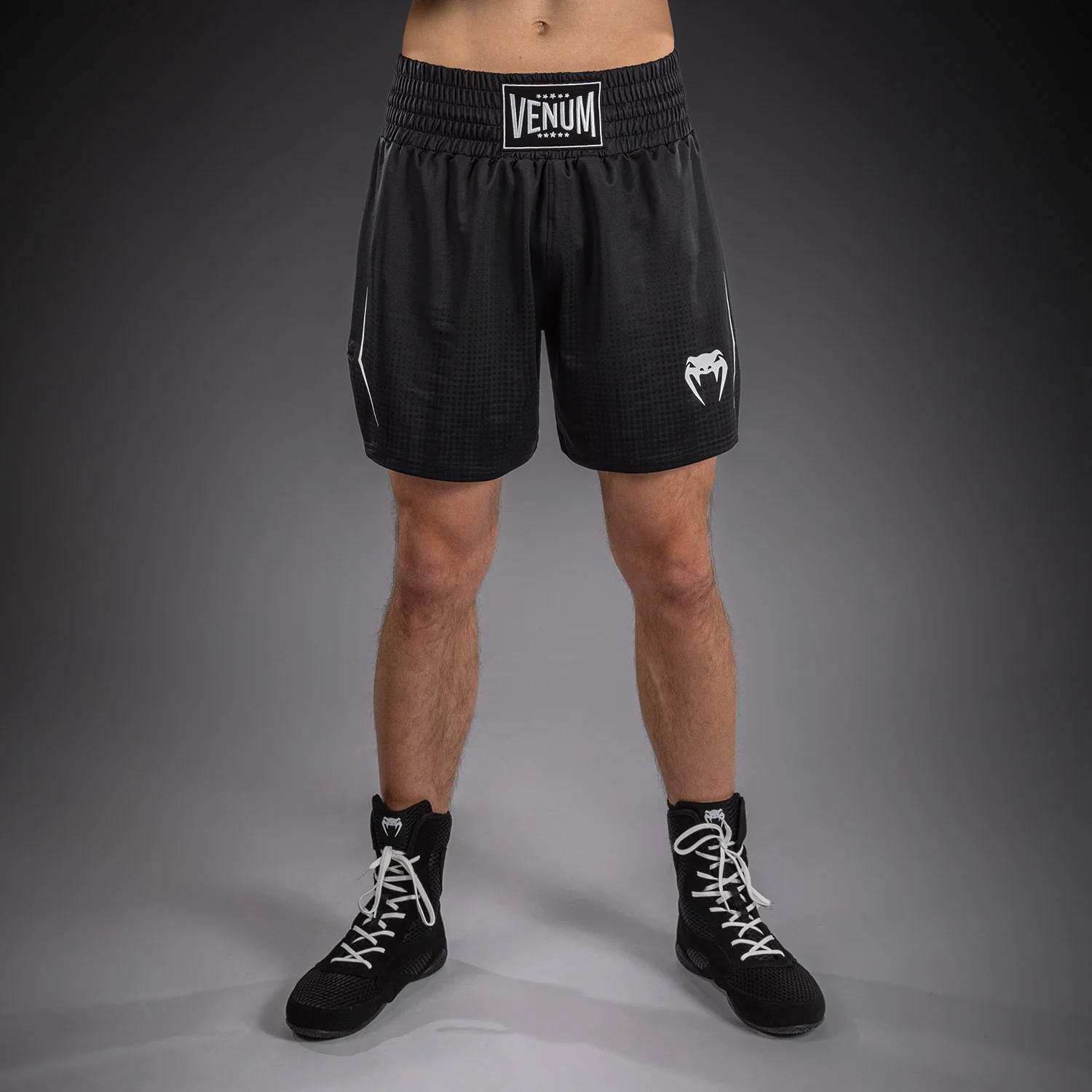 Venum Stealth Short de Boxeo – Negro/Blanco