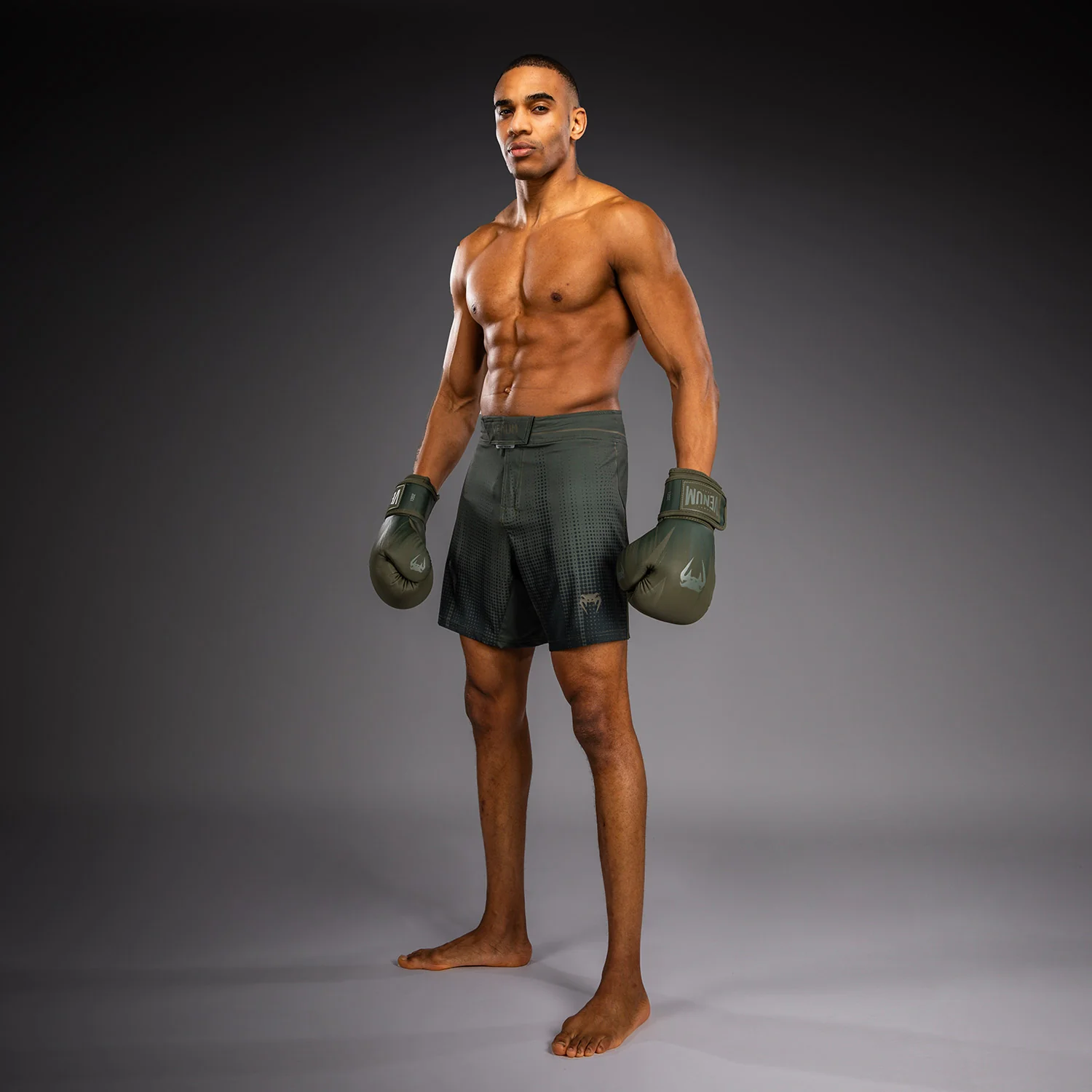 Venum Stealth Short de Combate – Caqui/Verde Oscuro - Image 3