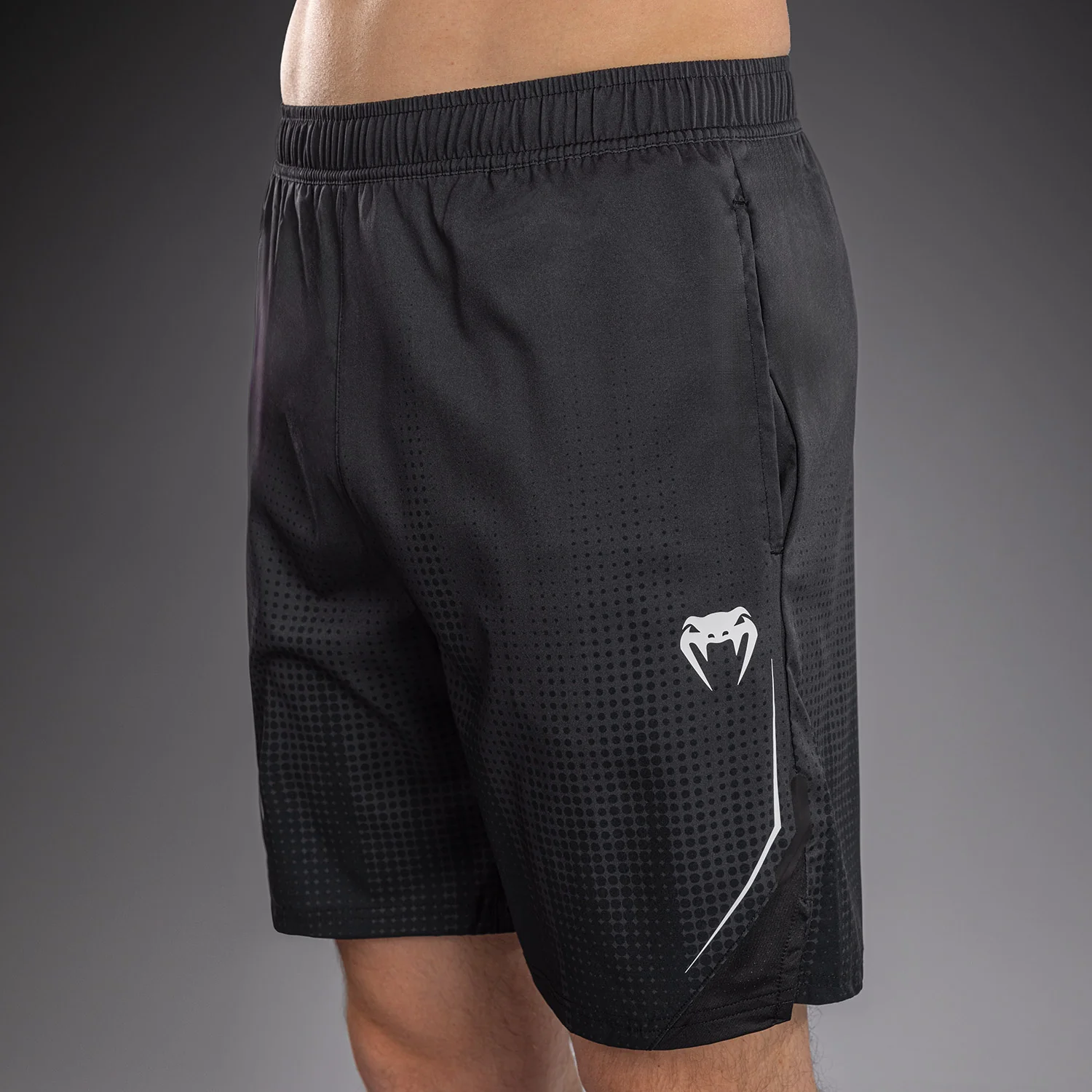 Venum Stealth Short de Entrenamiento – Negro/Blanco - Image 5