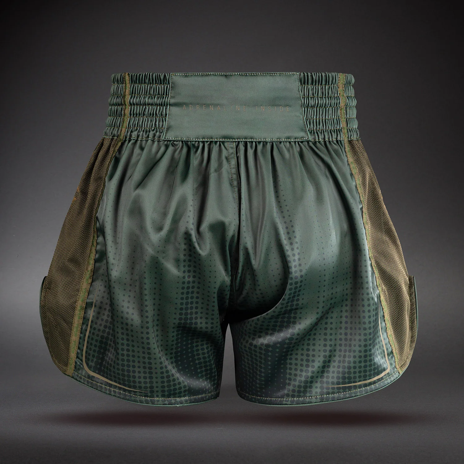 Venum Stealth Short de Muay Thai – Caqui/Verde Oscuro - Image 3