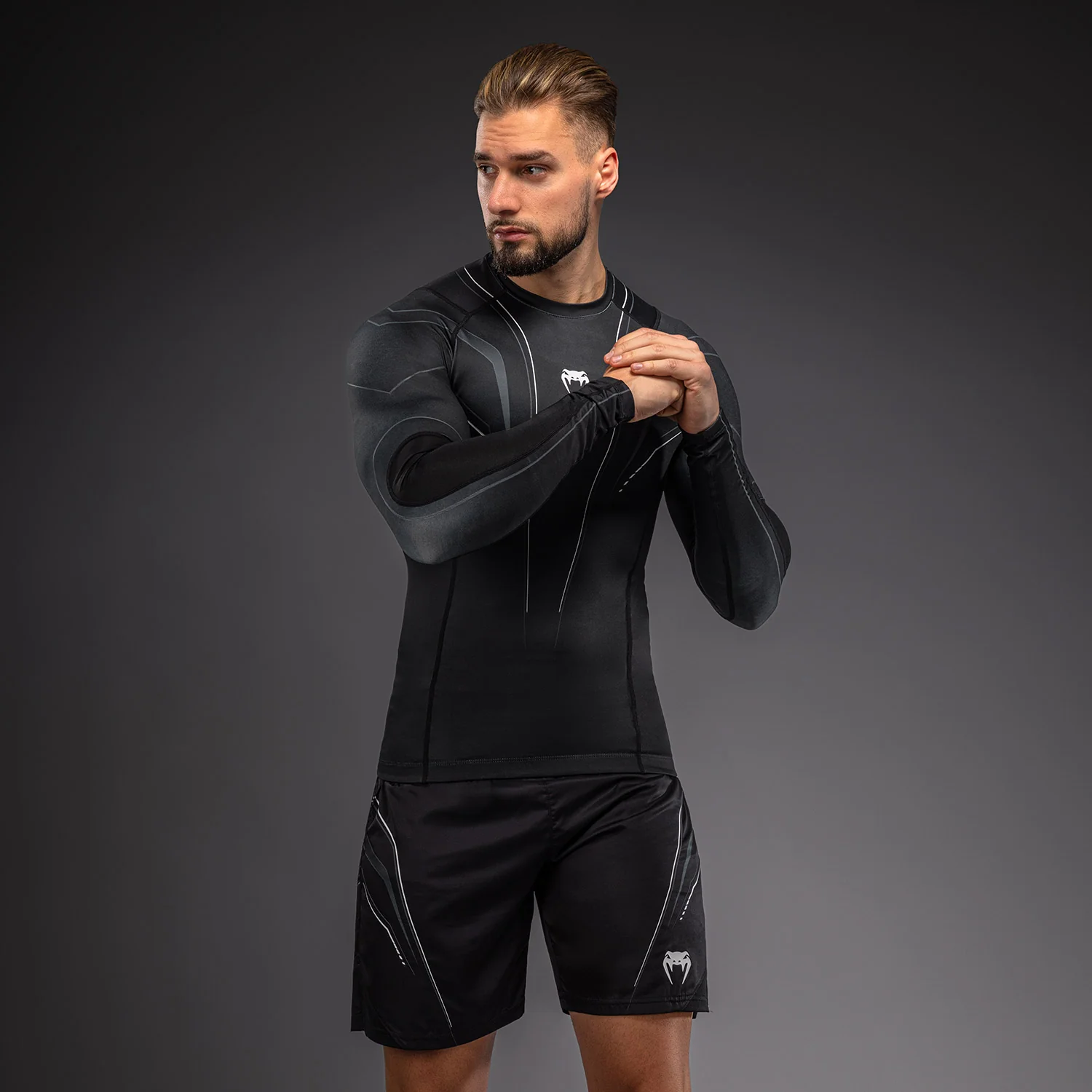 Venum Streamline Rashguard Manga Larga – Negro/Blanco