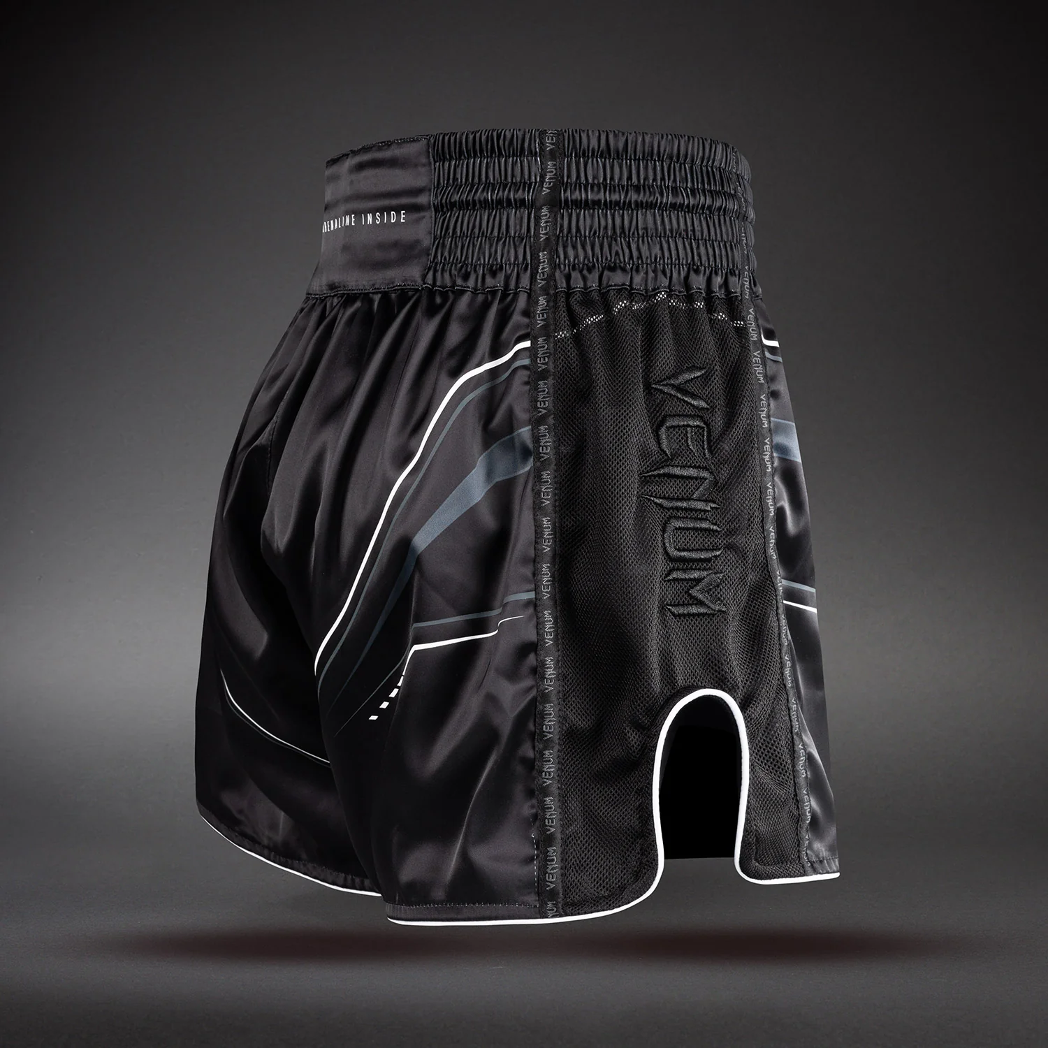 Venum Streamline Short de Muay Thai – Negro/Blanco - Image 4
