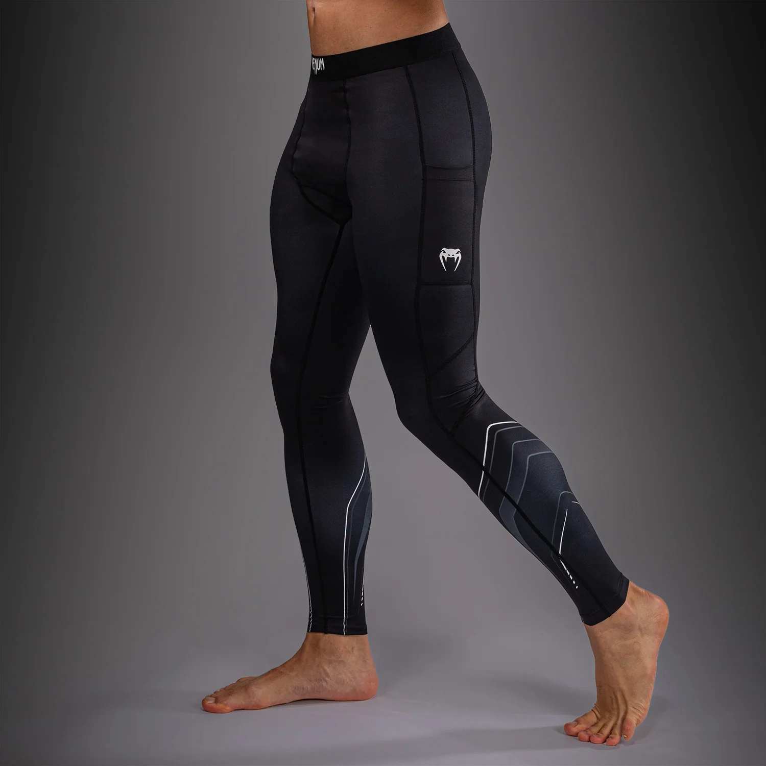 Venum Streamline Spats – Negro/Blanco - Image 2