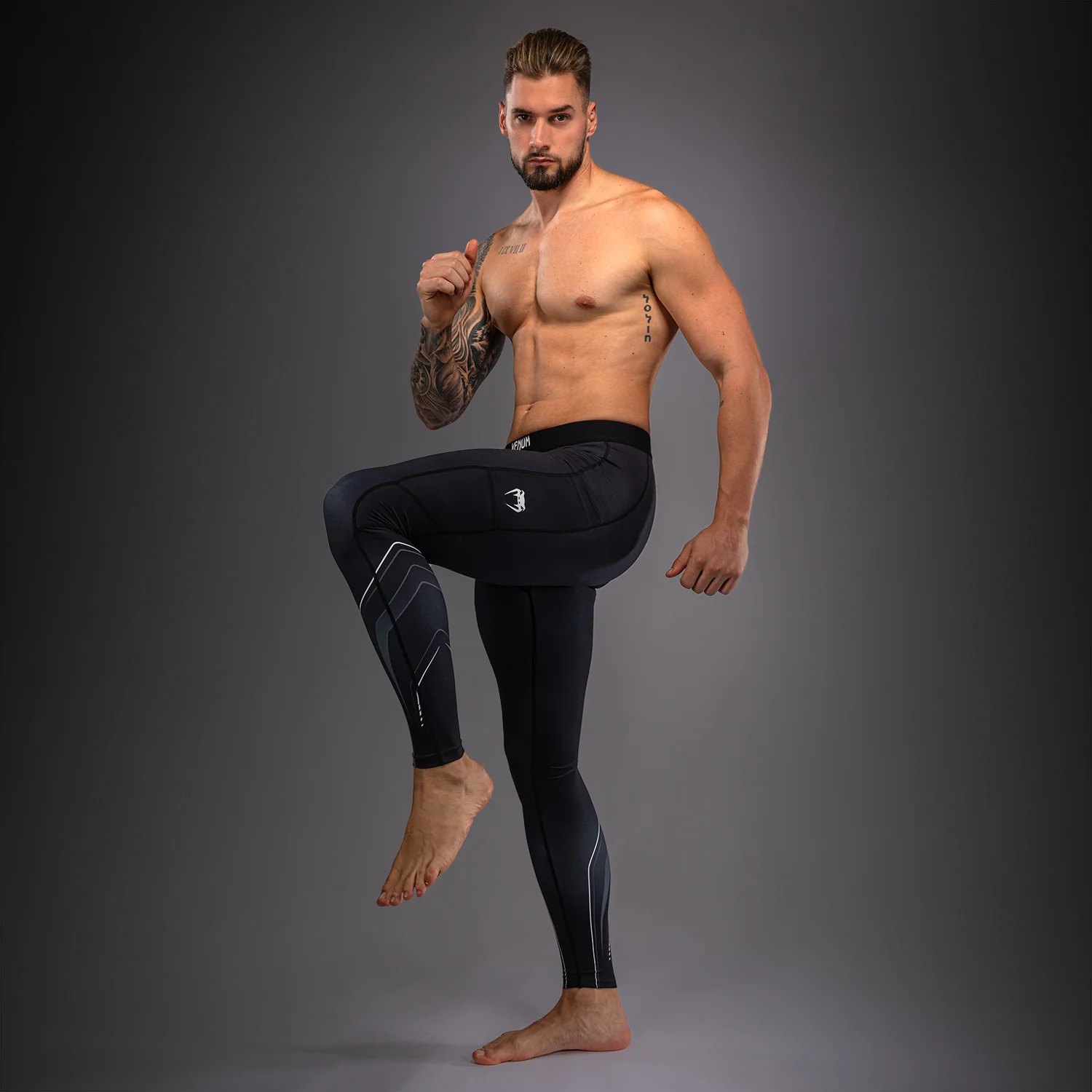 Venum Streamline Spats – Negro/Blanco - Image 3