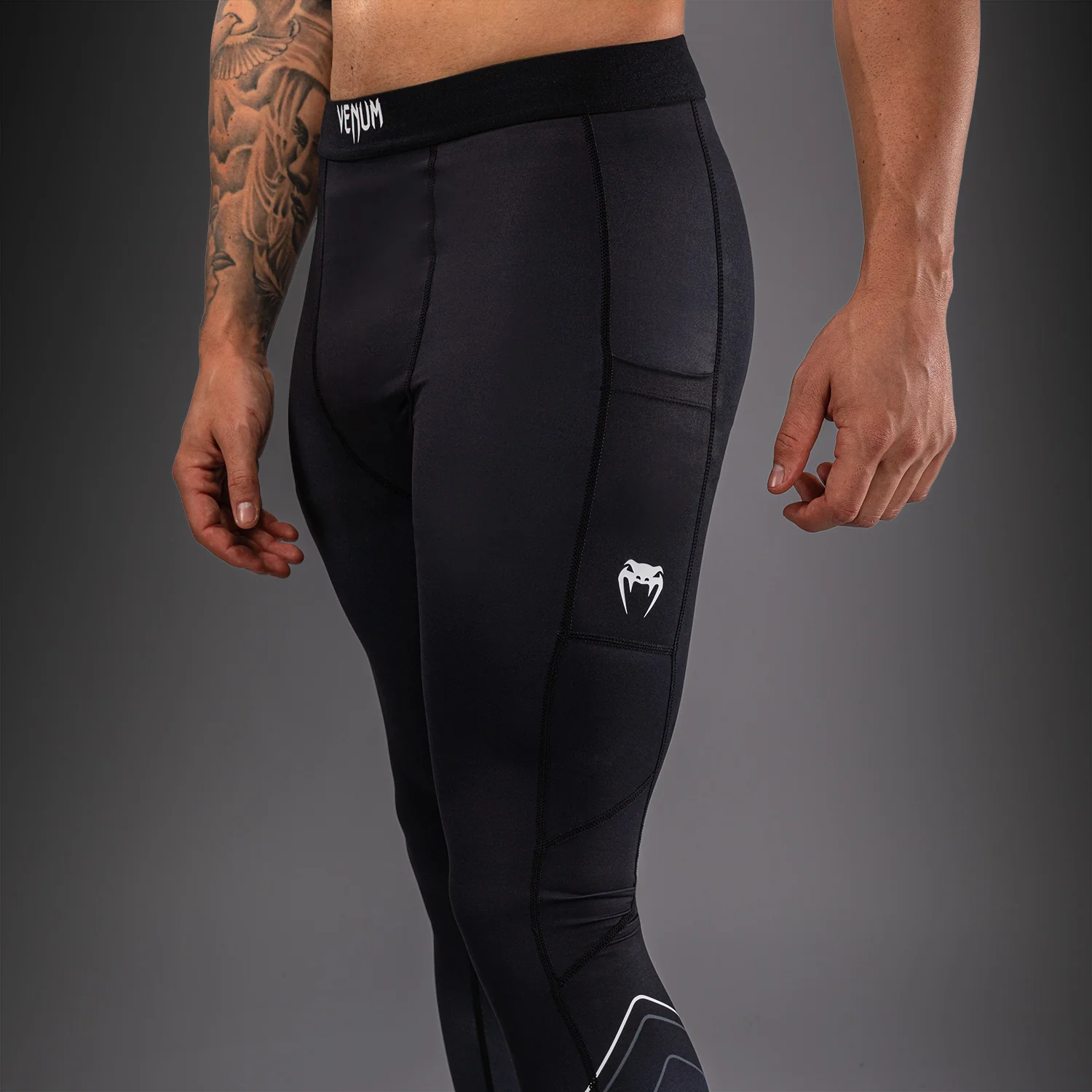 Venum Streamline Spats – Negro/Blanco - Image 6