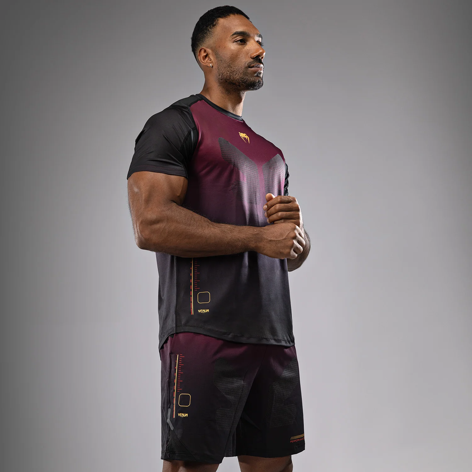 Venum Tactical XT Camiseta Dry Tech Hombre - Negra/Burdeos/Oro - Image 6