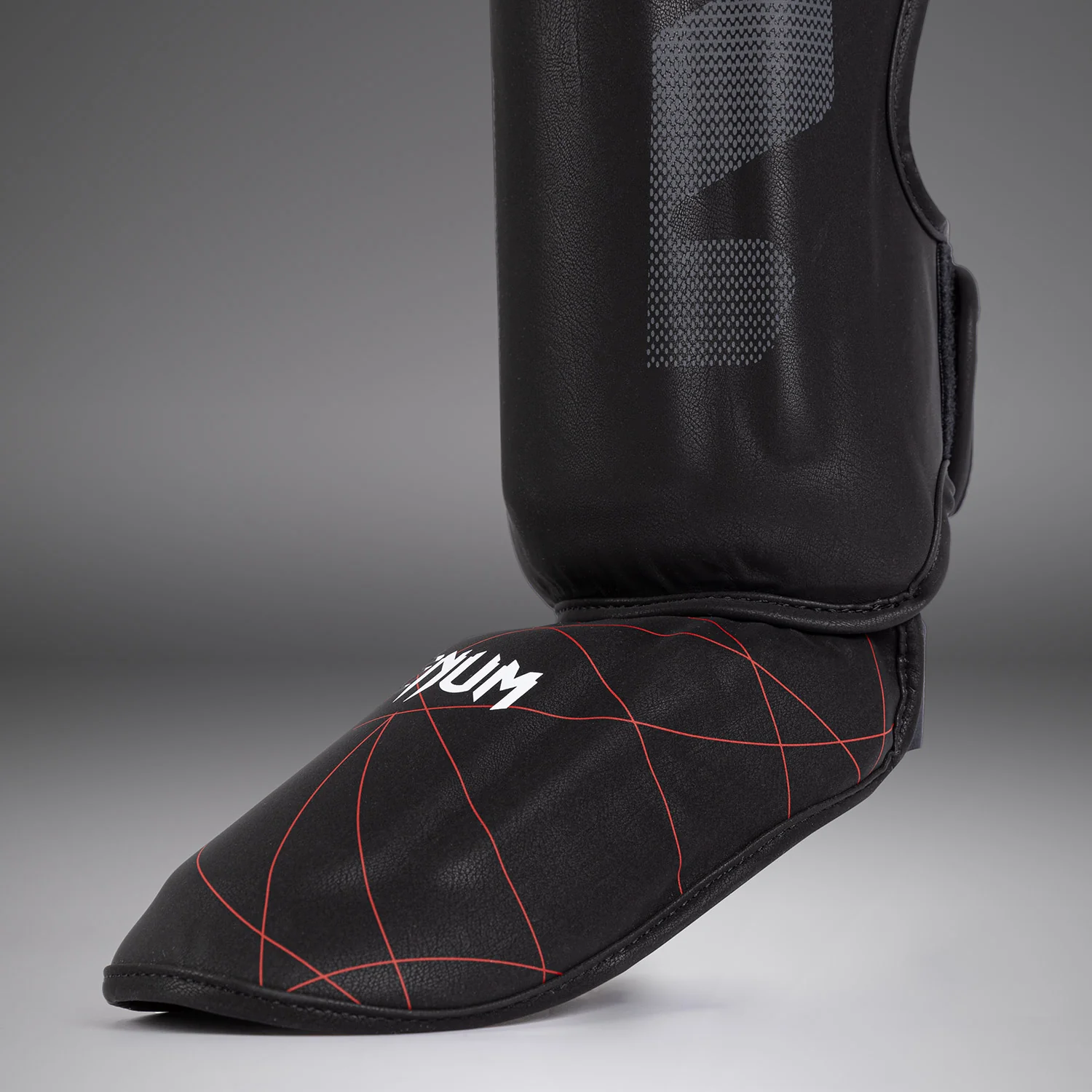 Venum Tactical XT Espinilleras - Negro/Rojo Fuego - Image 5