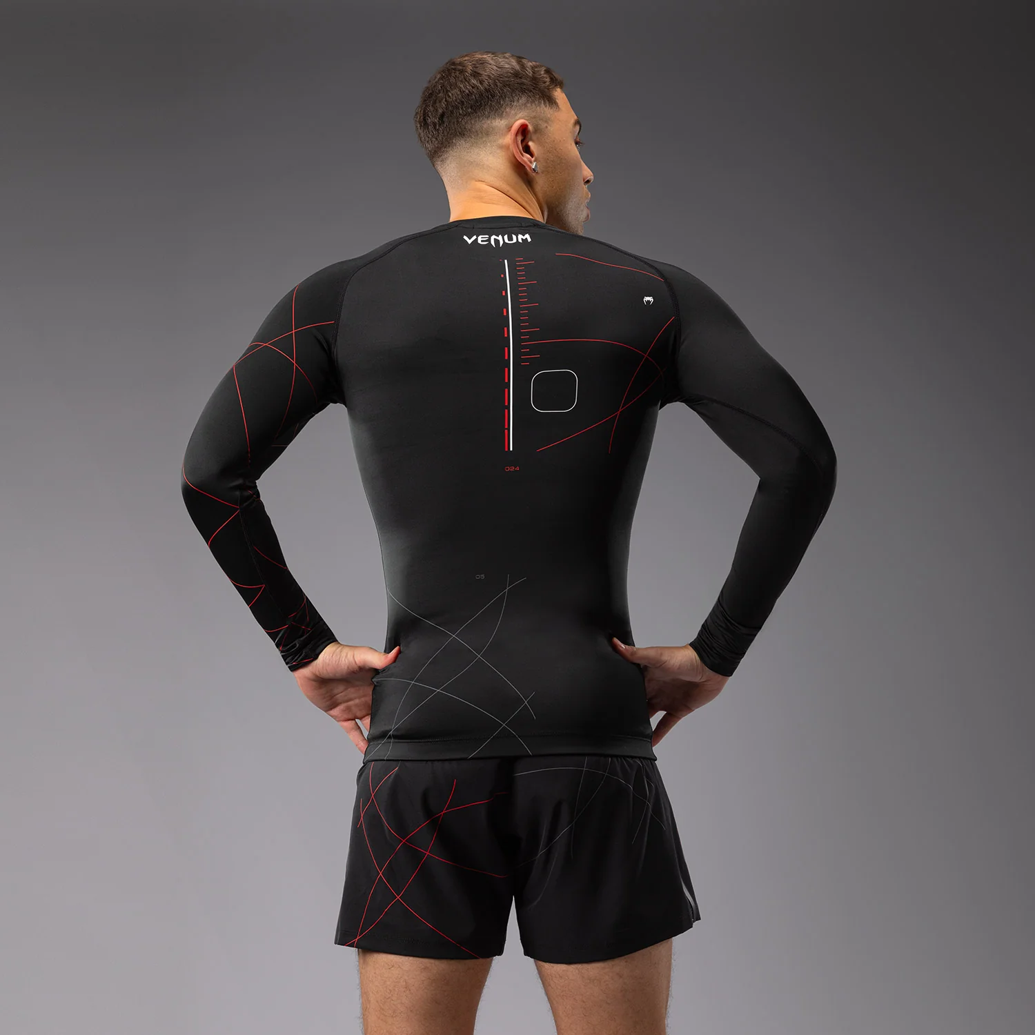 Venum Tactical XT Lycra de manga larga para hombre - Negro/Rojo fuego - Image 4