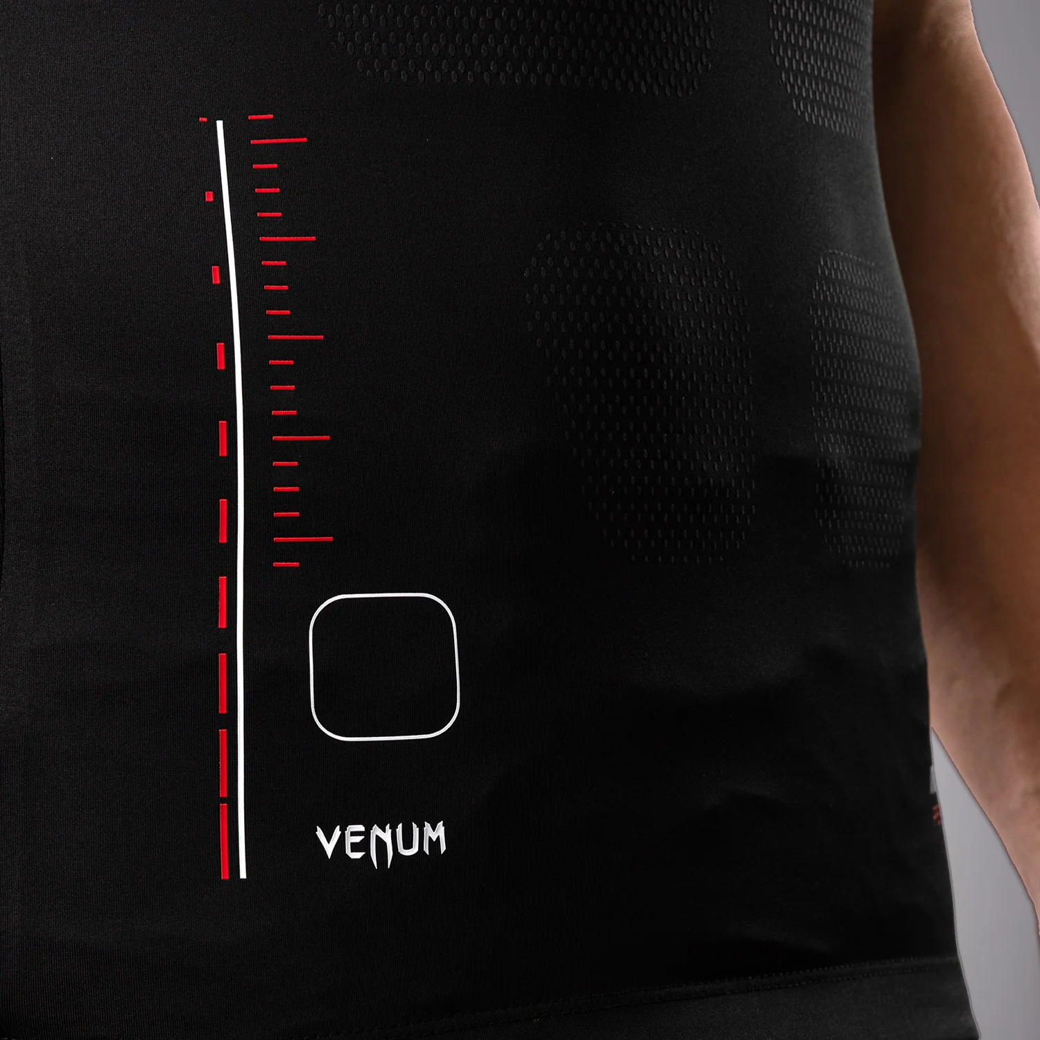 Venum Tactical XT Lycra sin mangas para hombre - Negro/Rojo fuego - Image 5