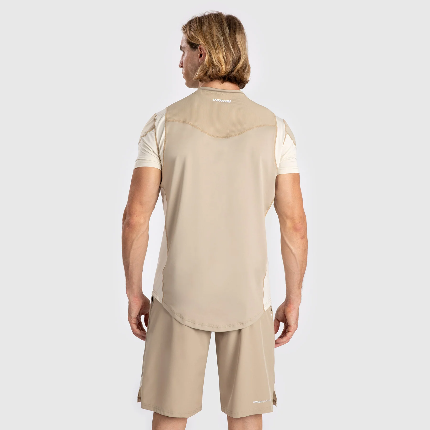 Venum Tempest Camiseta para Hombre Dry-Tech - Beige/Arena - Image 3