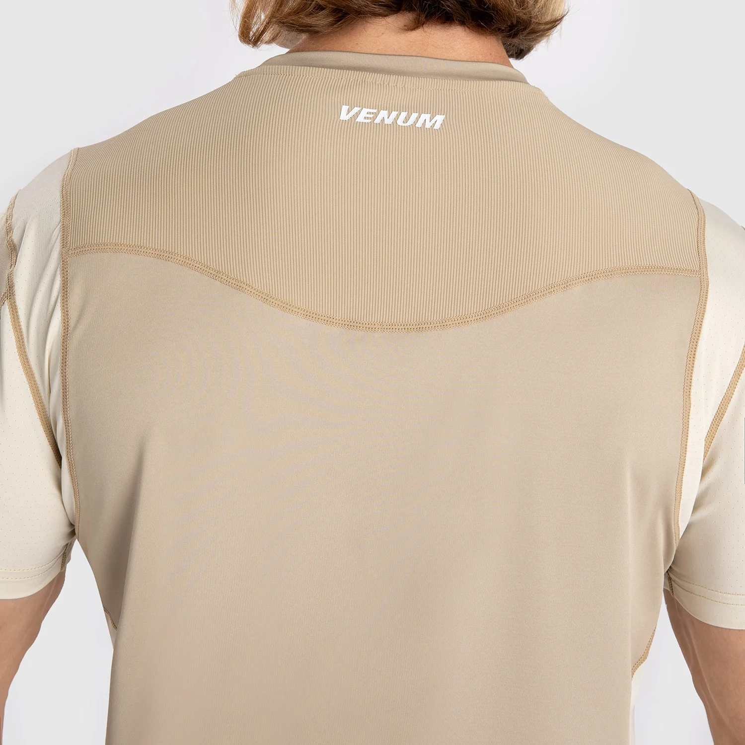 Venum Tempest Camiseta para Hombre Dry-Tech - Beige/Arena - Image 5