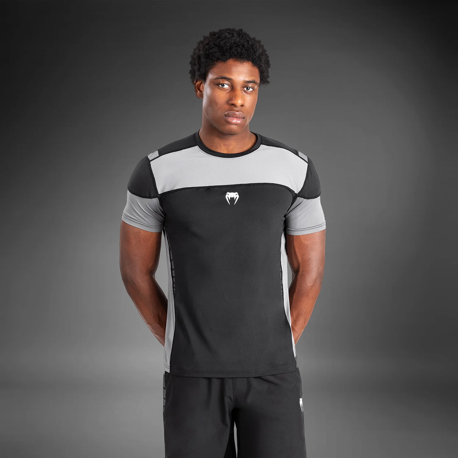 Venum Tempest Camiseta para Hombre Dry-Tech - Negra/Gris - Image 2
