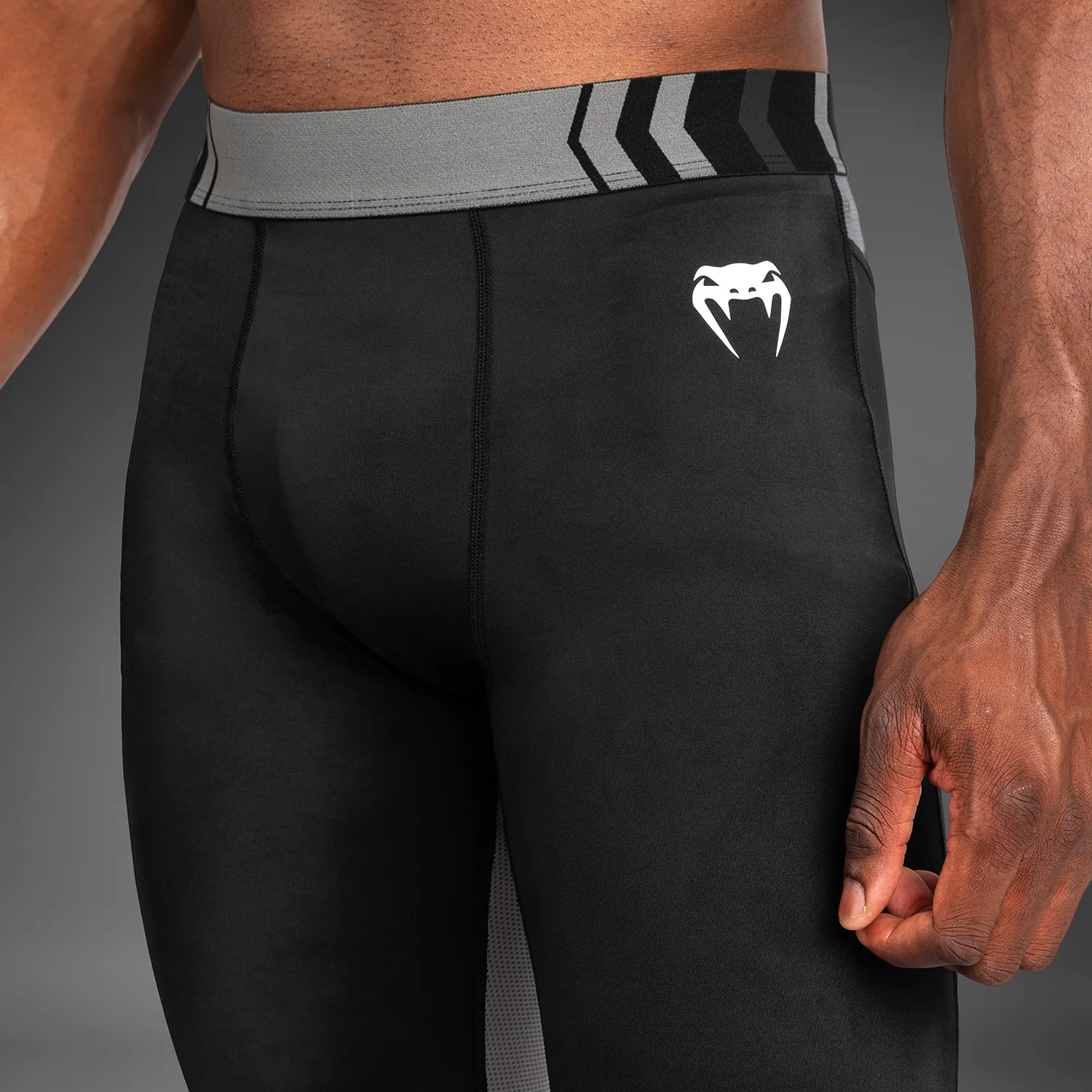 Venum Tempest Mallas para Hombre - Negro/Gris - Image 3