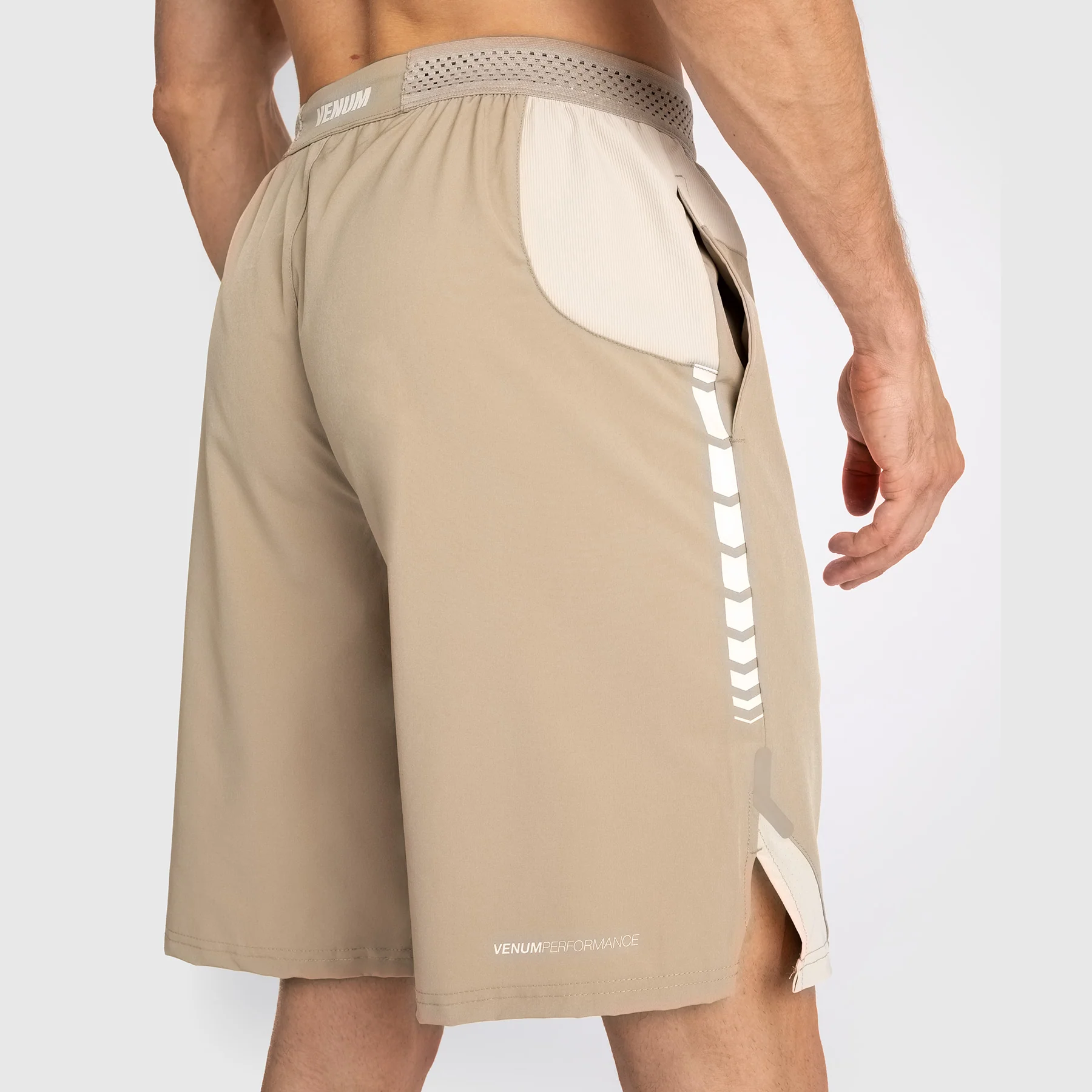 Venum Tempest Pantalones Cortos De Entrenamiento para Hombre - Beige/Arena - Image 6