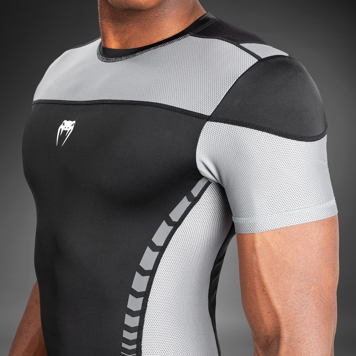 Venum Tempest Rashguard De Manga Corta para Hombre - Negro/Gris - Image 2
