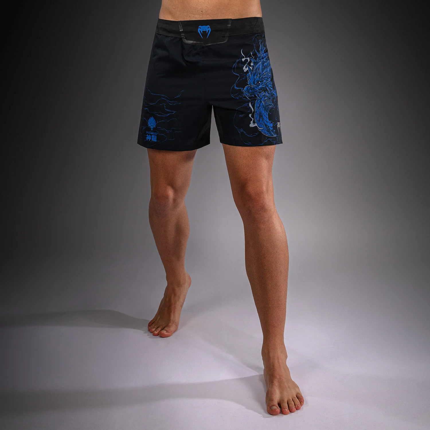 Venum Thunder Dragon Short de Combate – Negro/Azul Real - Image 2