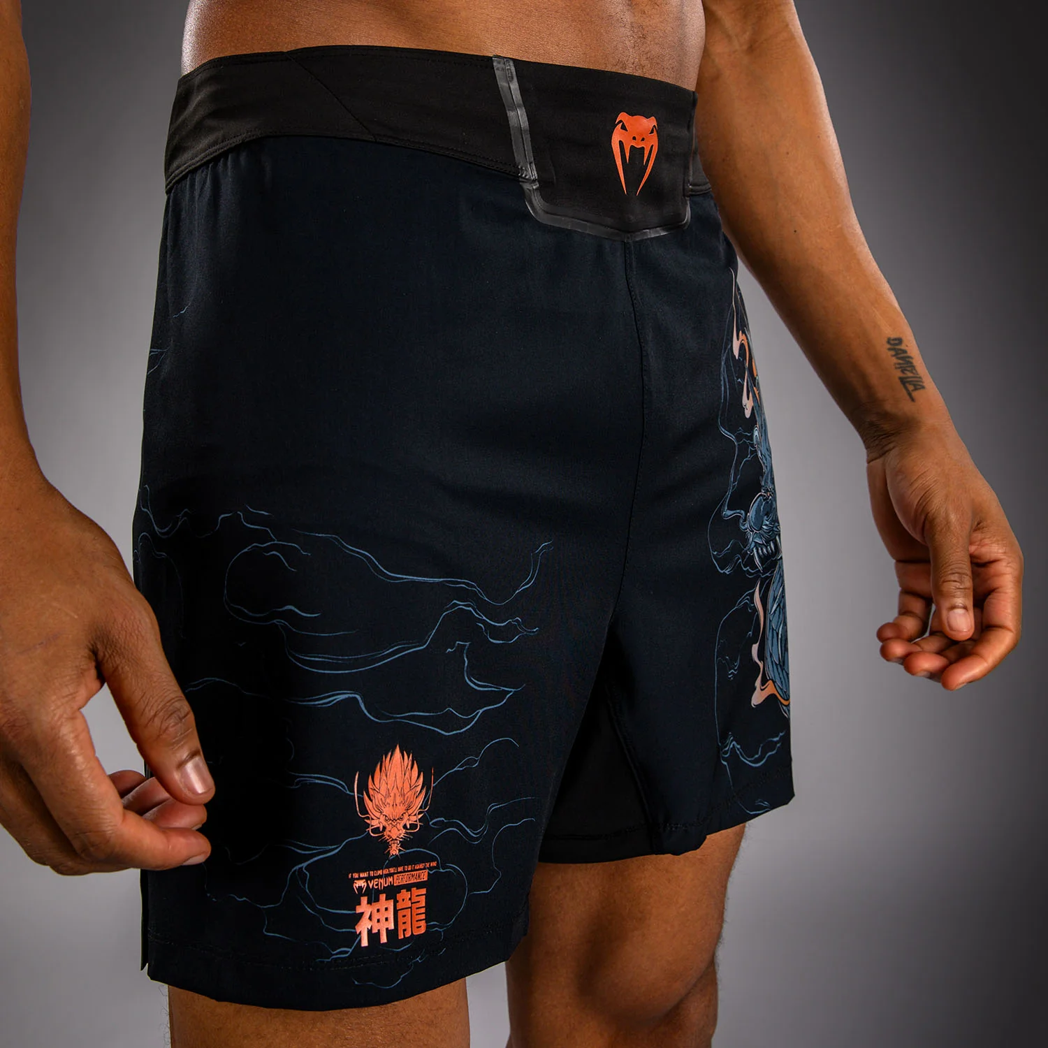 Venum Thunder Dragon Short de Combate – Negro/Gris/Cobre - Image 6