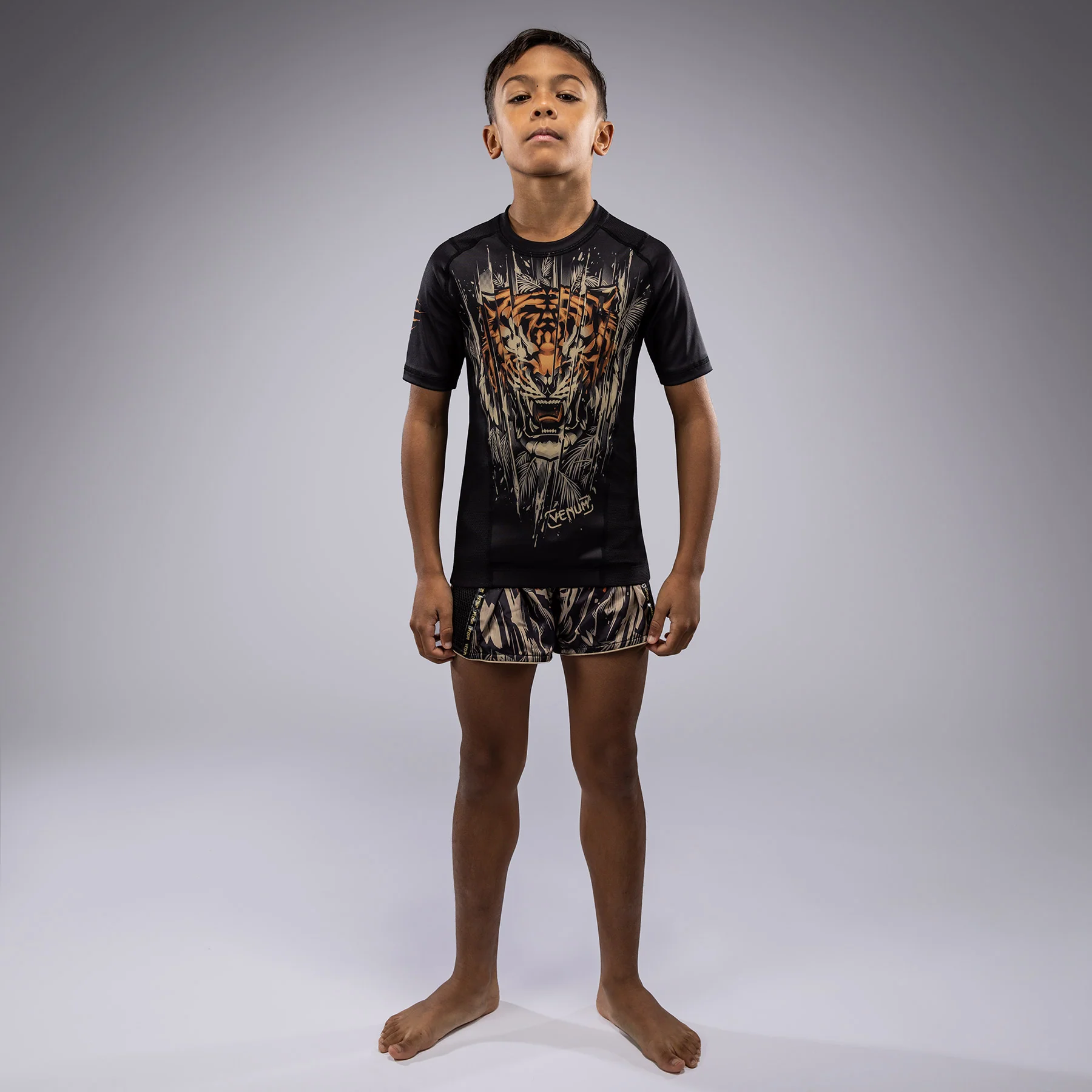 Venum Tiger Camiseta Rashguard de Manga Corta para Niños - Negro/Naranja Neón - Image 6