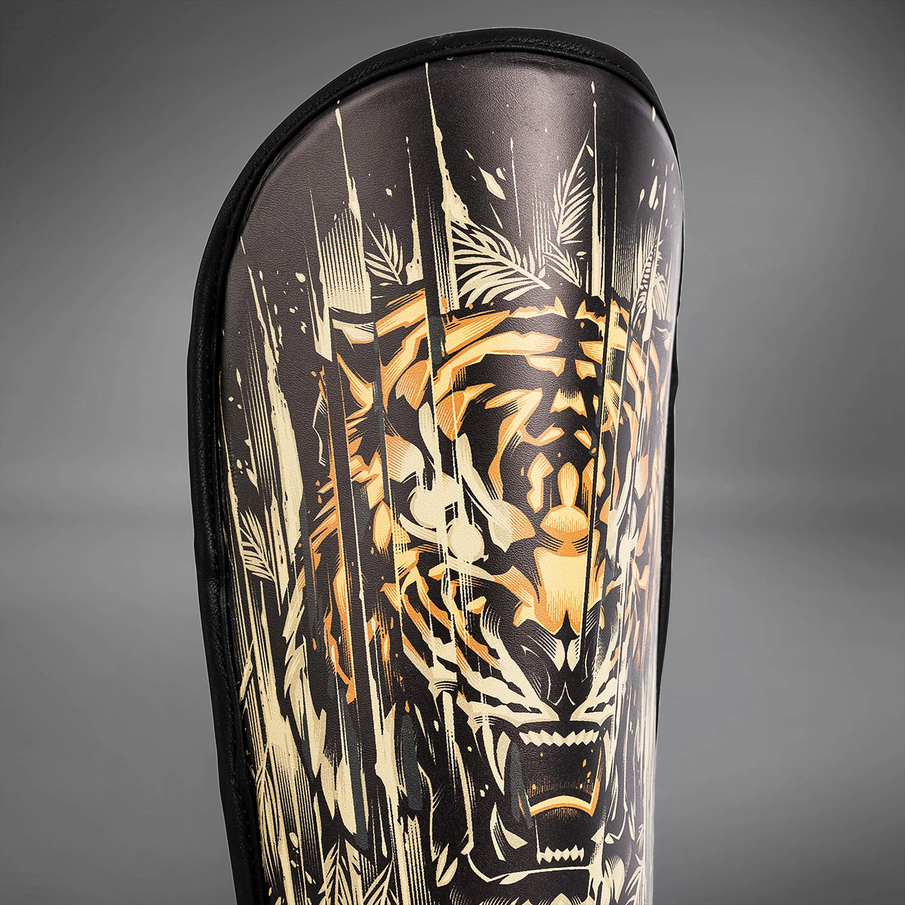 Venum Tiger Protectores de Espinillas para Niños - Negro/Naranja Neón - Image 3