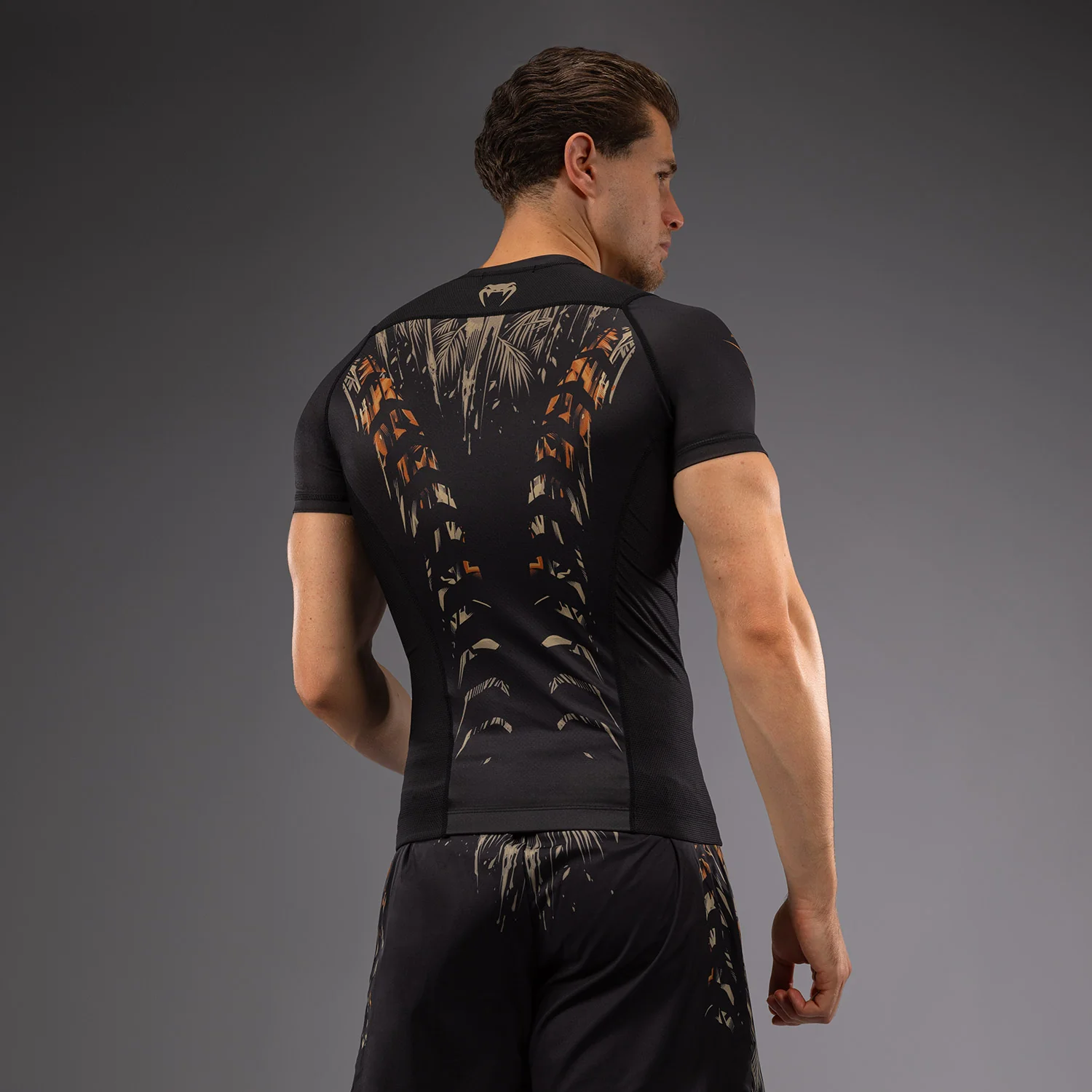 Venum Tiger Rashguard de Manga Corta para Hombre - Negro/Naranja Neón - Image 4