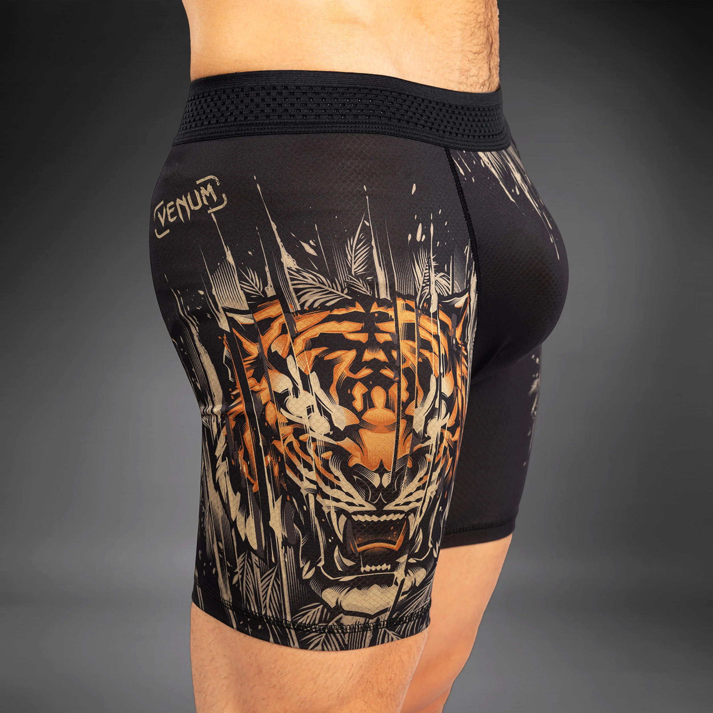 Venum Tiger Vale Tudo para Hombre - Negro/Naranja Neón - Image 5