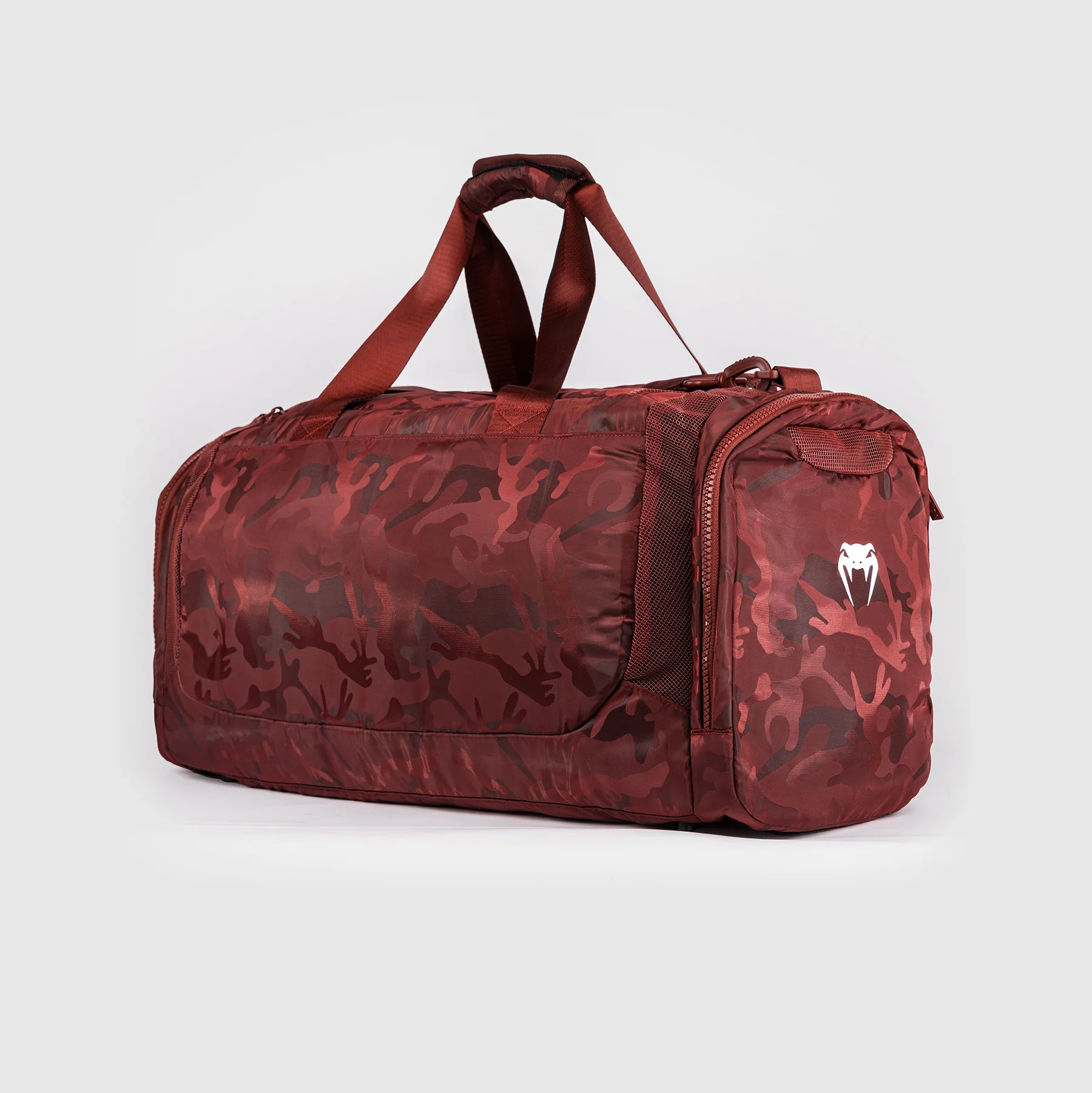 Venum Trainer Lite Bolsa de Deporte (48L) – Camuflaje/Burdeos - Image 4
