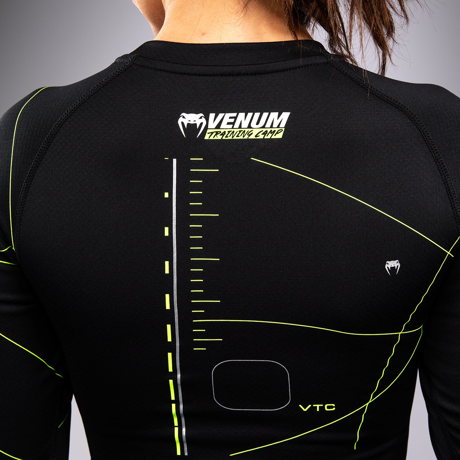 Venum Training Camp 4.0 Lycra de manga larga - Negro/Verde neón - Image 6