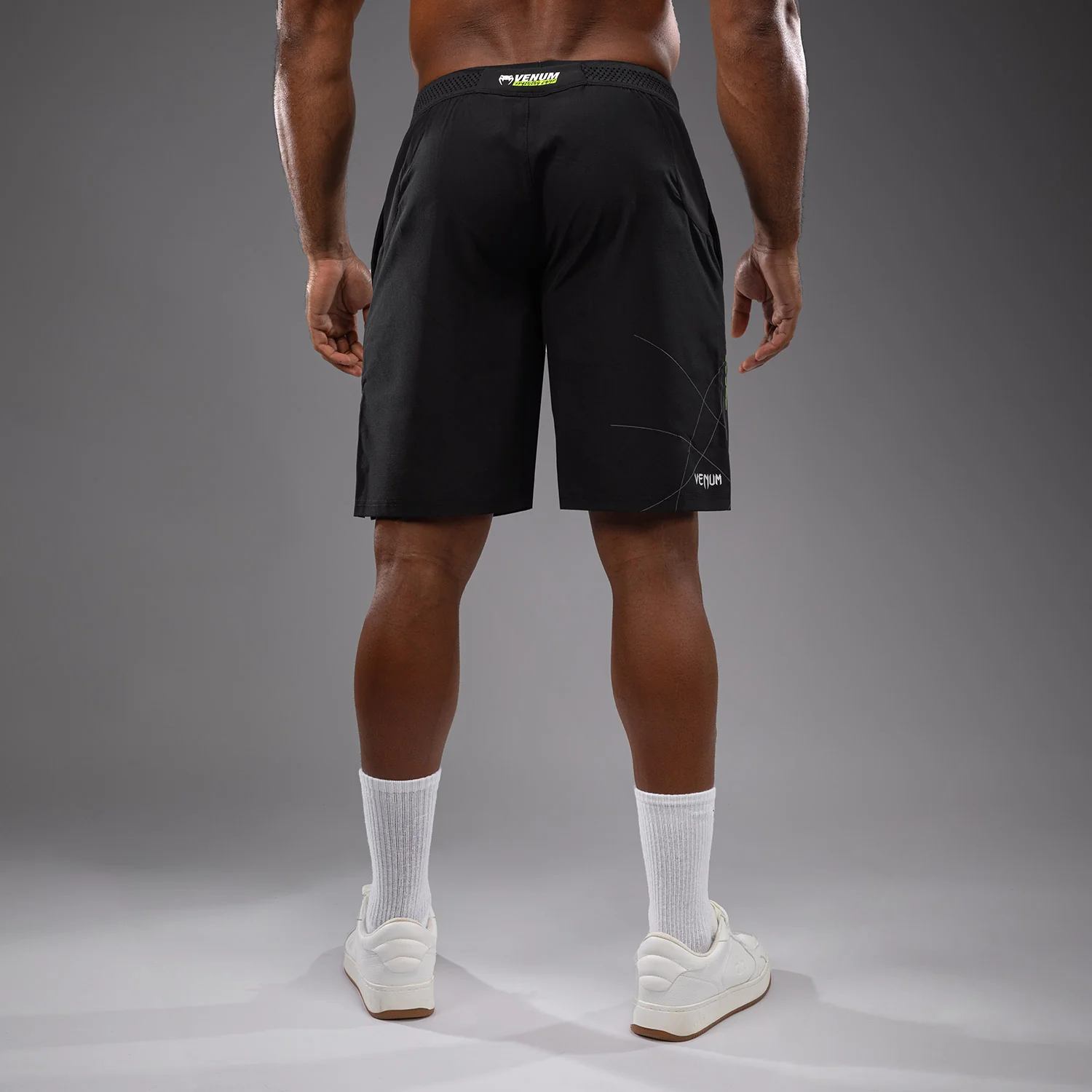 Venum Training Camp 4.0 Pantalón Corto de Entrenamiento - Negro/Verde Neón - Image 3