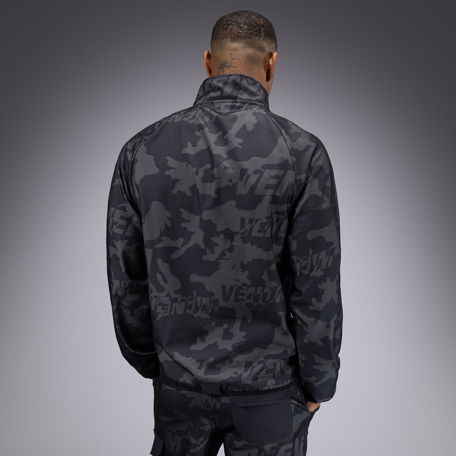 Venum Trooper Chaqueta de Chándal Cremallera Para Hombre - Negro/Carbón Oscuro - Image 7