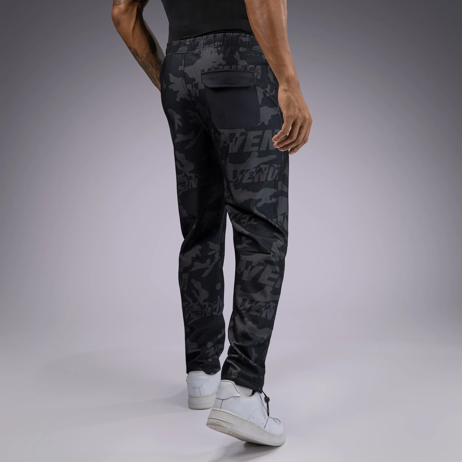 Venum Trooper Pantalones de Chándal Para Hombre - Negro/Carbón - Image 3