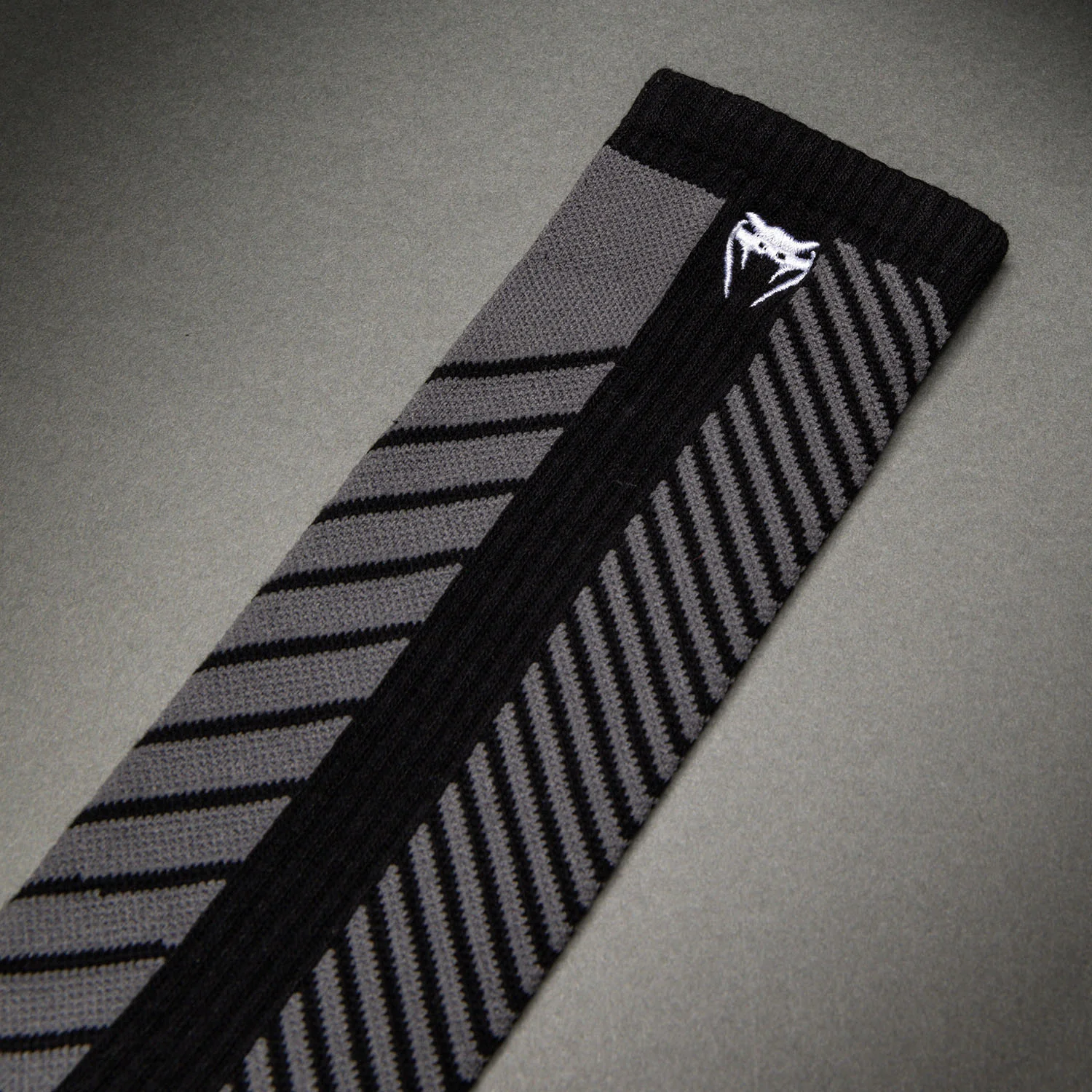 Venum Vector Calcetines Hasta la Rodilla - Negro/Gris - Image 4