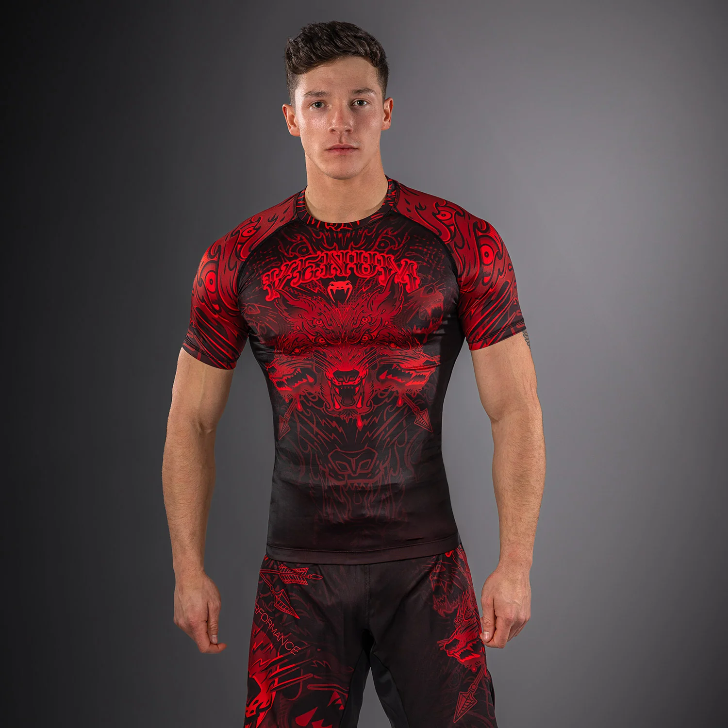 Venum Wolf Atak Rashguard Manga Corta – Negro/Rojo