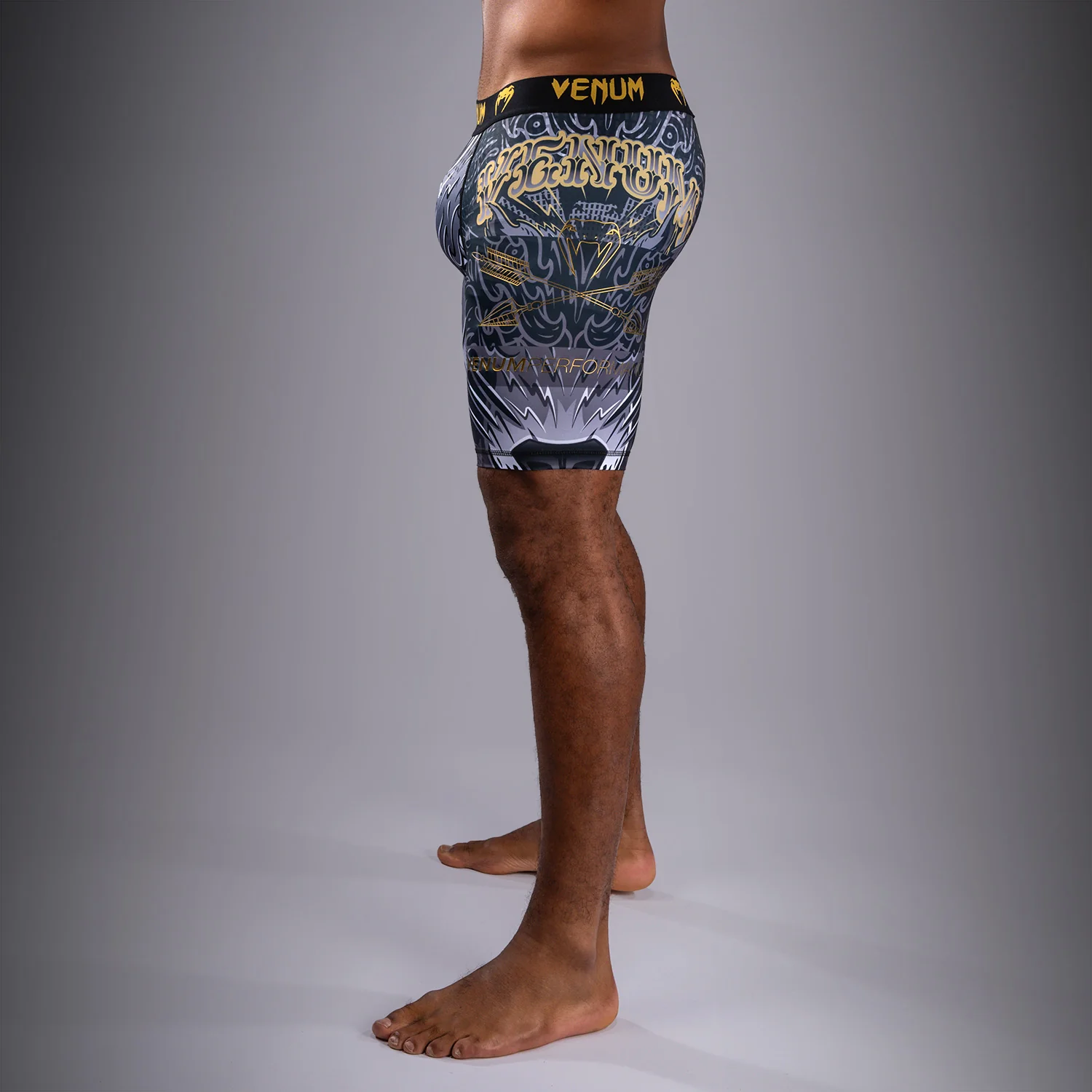 Venum Wolf Atak Short de Compresión – Negro/Gris - Image 3