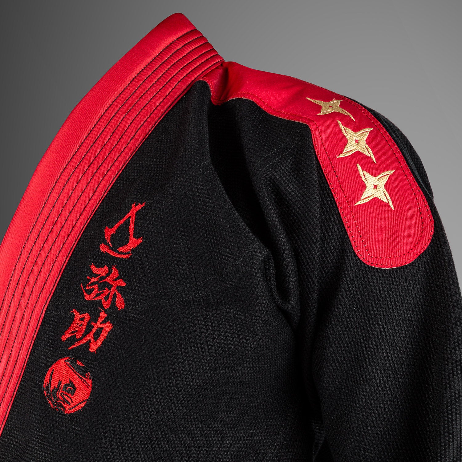 Venum x Assassin’s Creed Shadows BJJ Gi - Borgoña/Negro - Image 5
