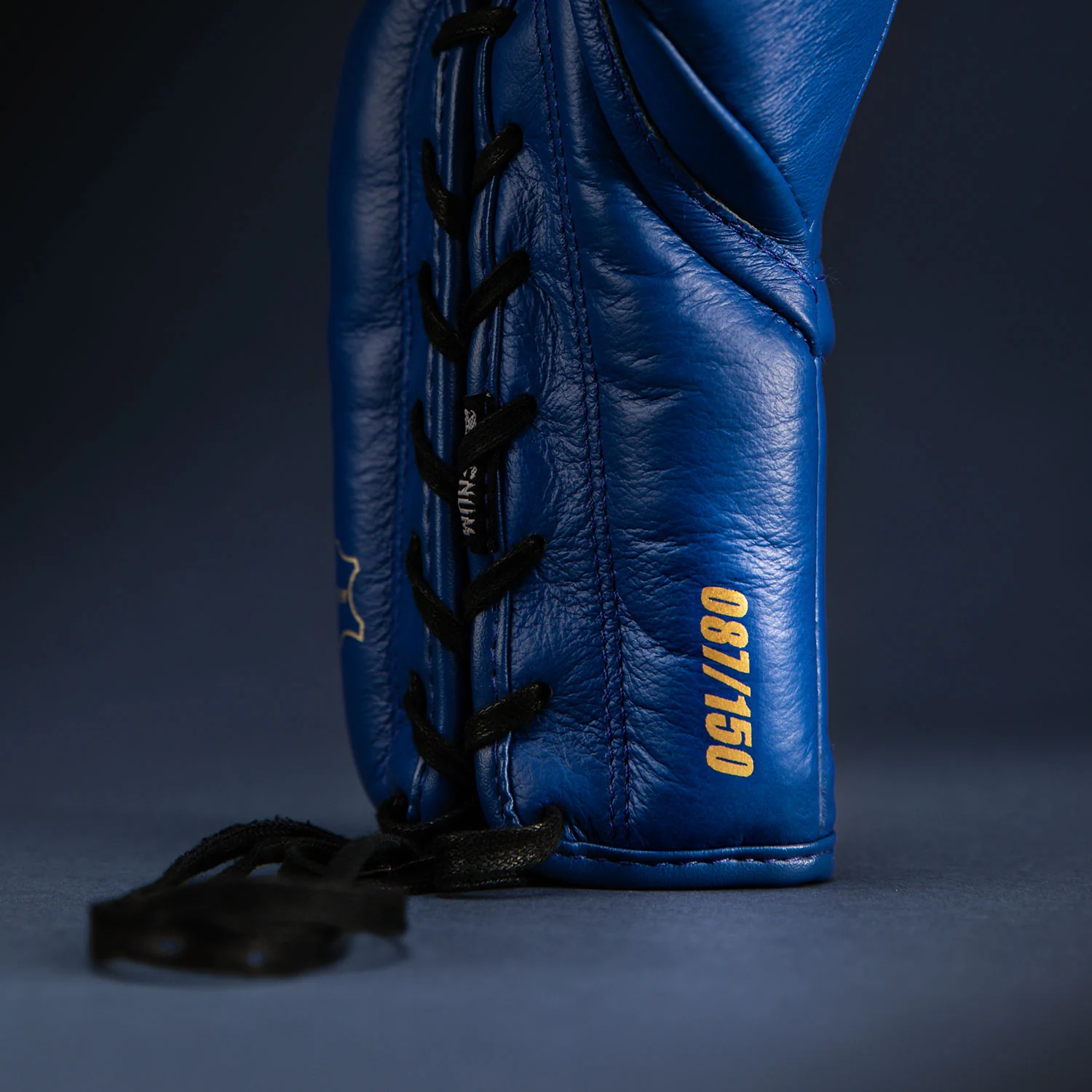 Guantes de boxeo Venum Giant 2.0 Khamzat Chimaev Pro - Azul dorado - Image 8