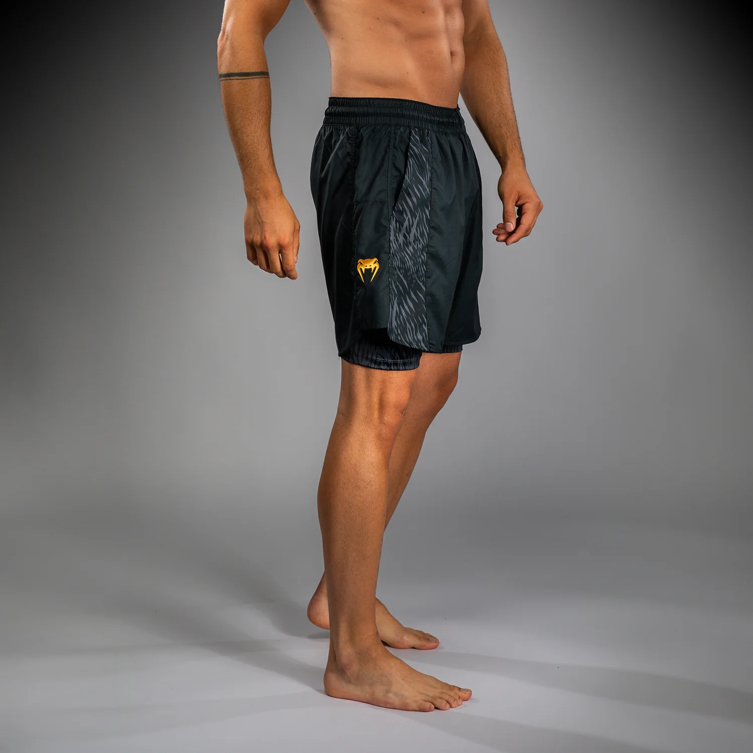 Venum x Chimaev Pantalones Cortos de Entrenamiento - Negro/Gris - Image 5
