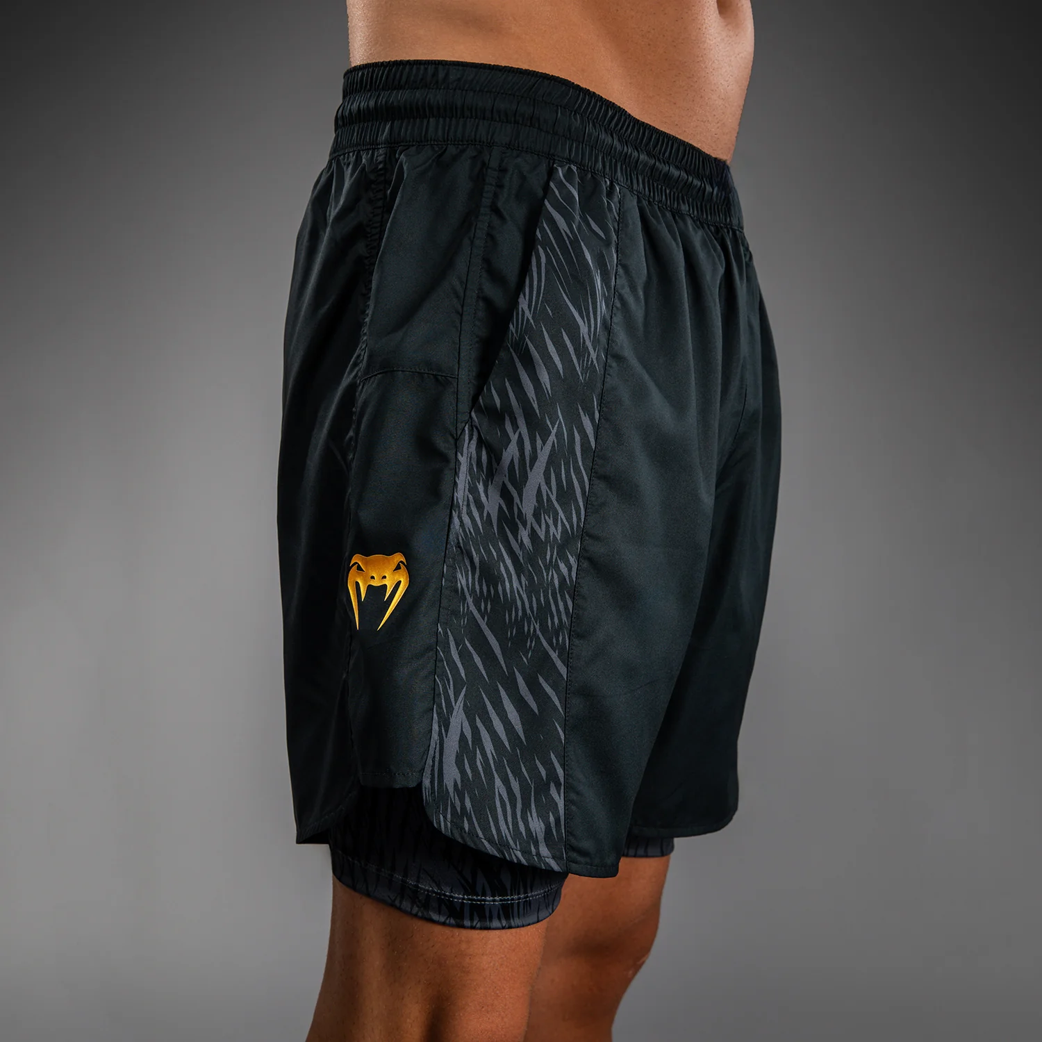 Venum x Chimaev Pantalones Cortos de Entrenamiento - Negro/Gris - Image 7