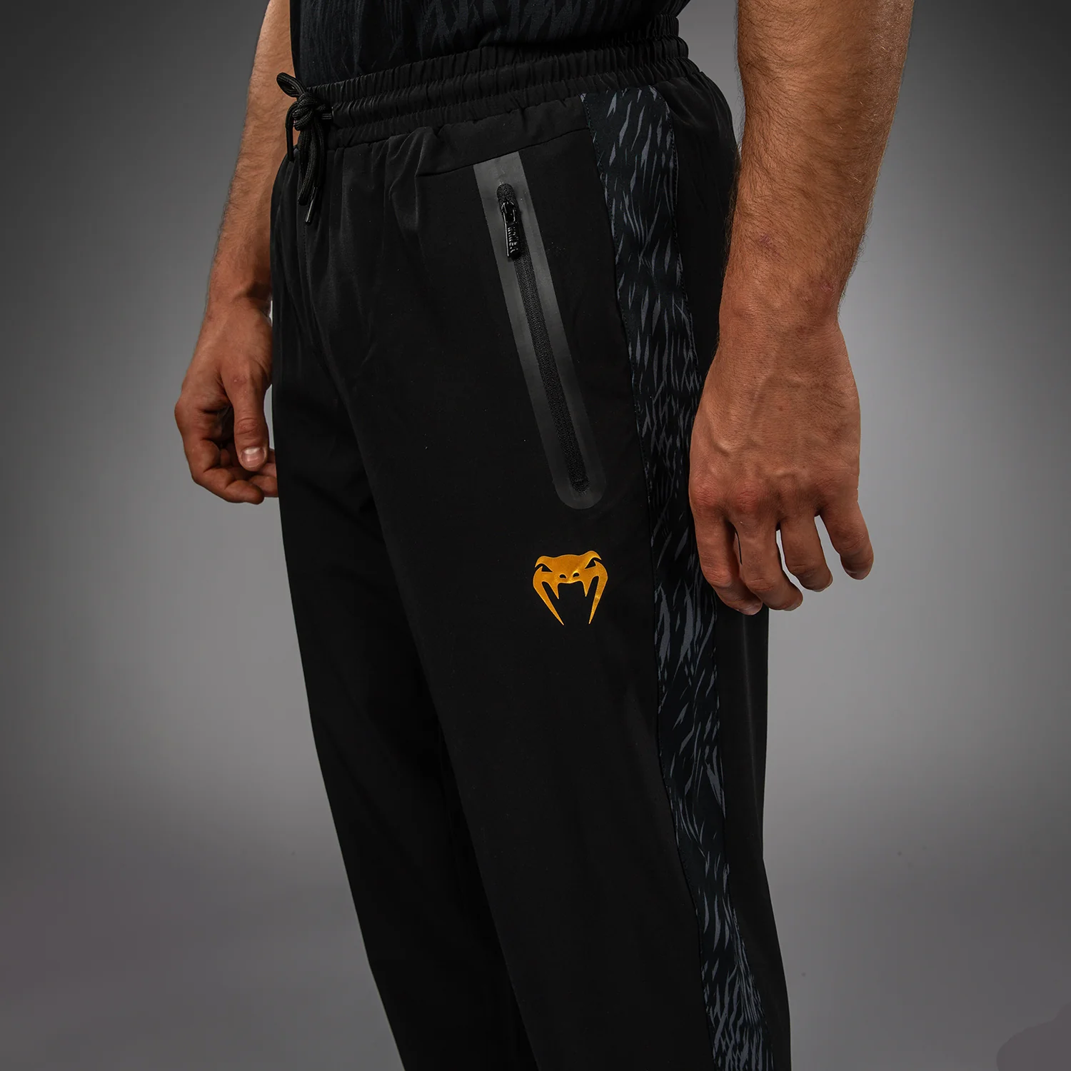Venum x Chimaev Pantalones de Chándal  - Negro/Gris - Image 5