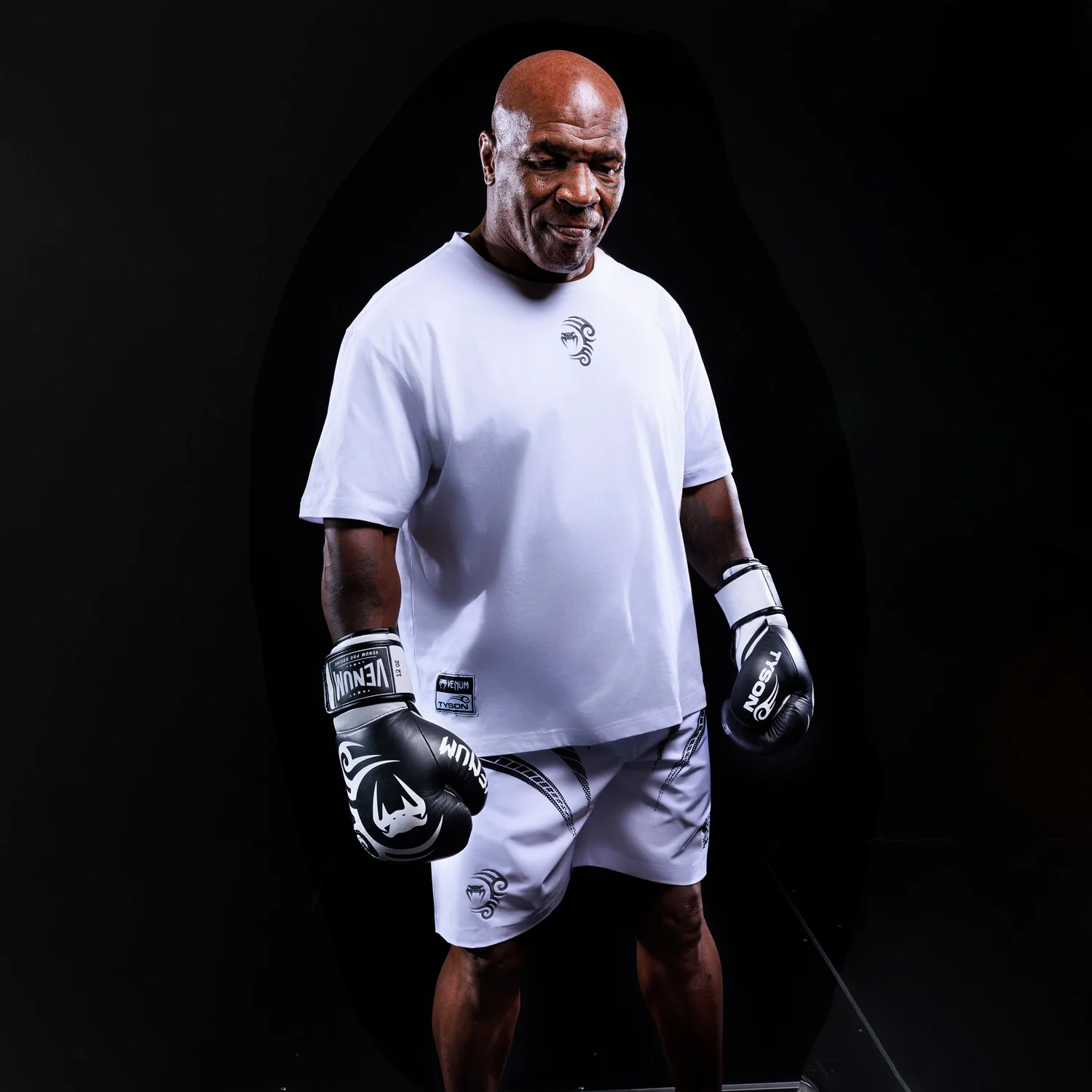 Venum x Mike Tyson Tiger Camiseta - Blanco Óptico - Image 2
