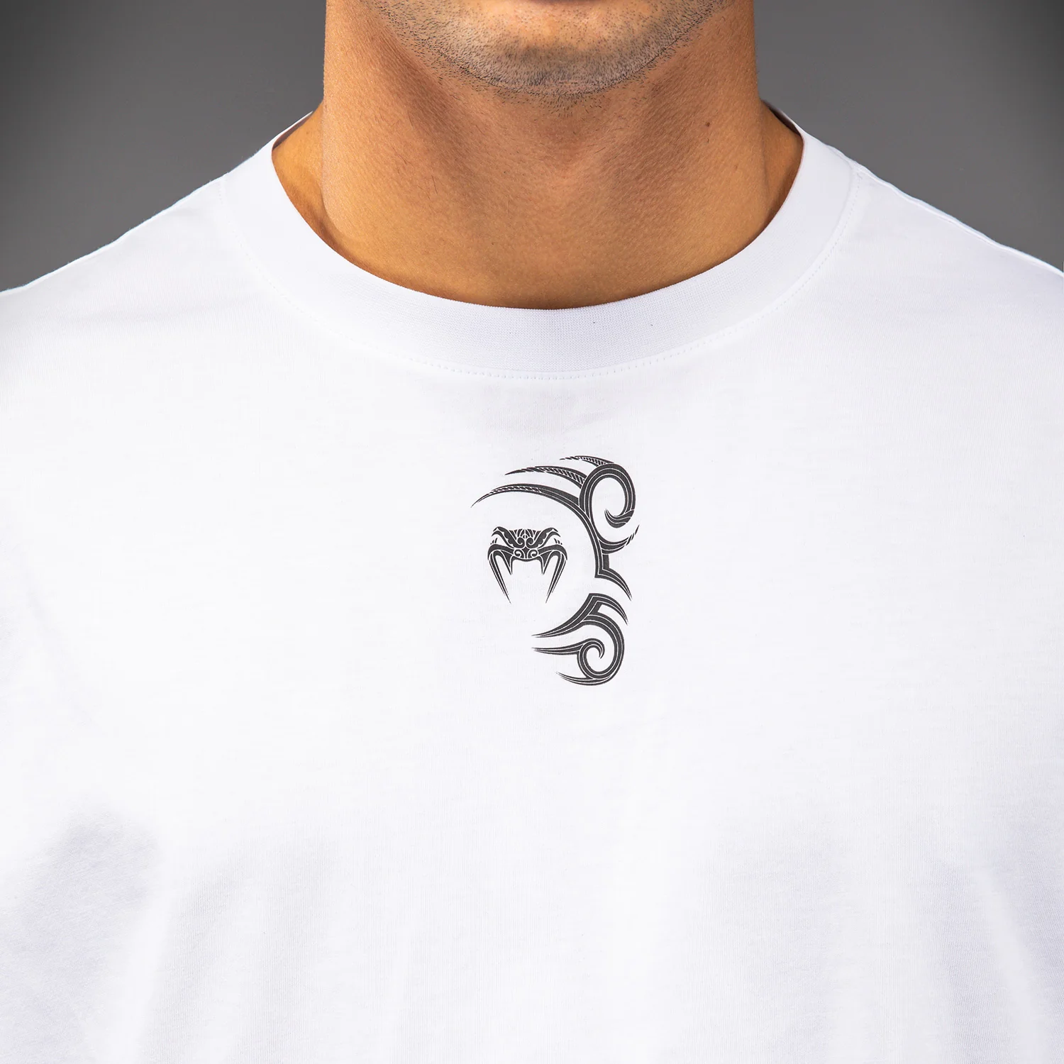 Venum x Mike Tyson Tiger Camiseta - Blanco Óptico - Image 5