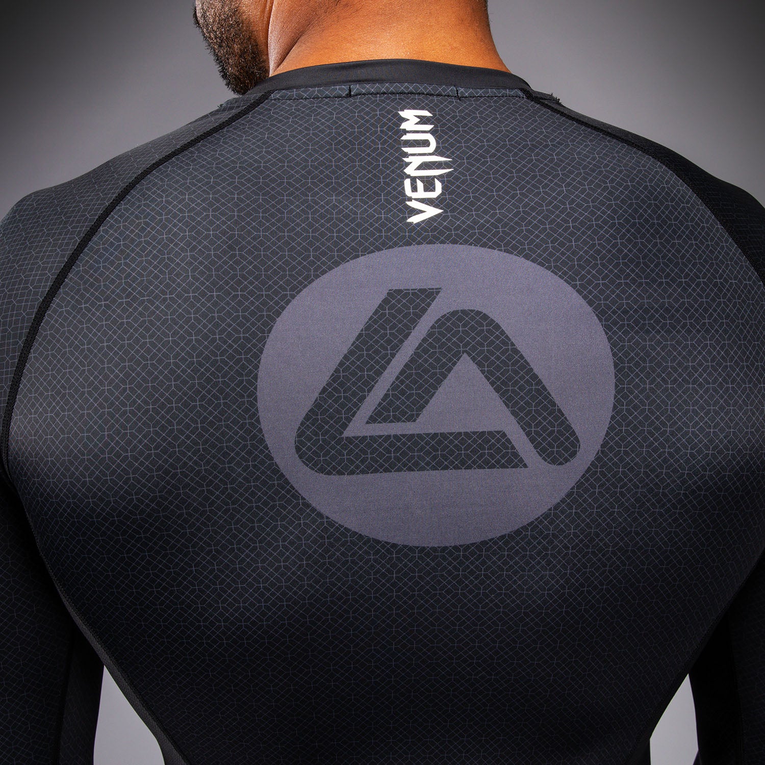 Venum x Roger Gracie Academy Rashguard Manga Larga - Negro - Image 6