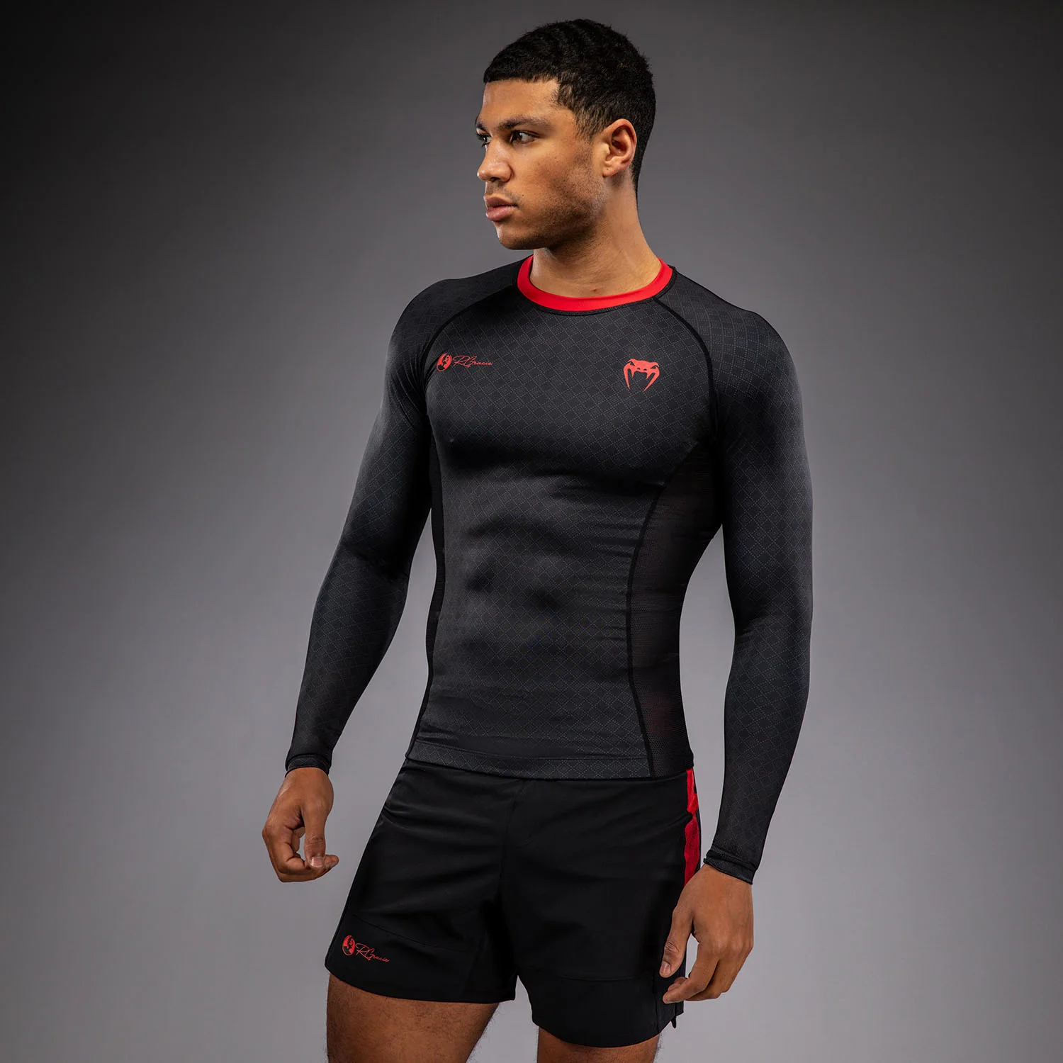 Venum x Roger Gracie Signature Rashguard Manga Larga - Negro/Rojo - Image 2