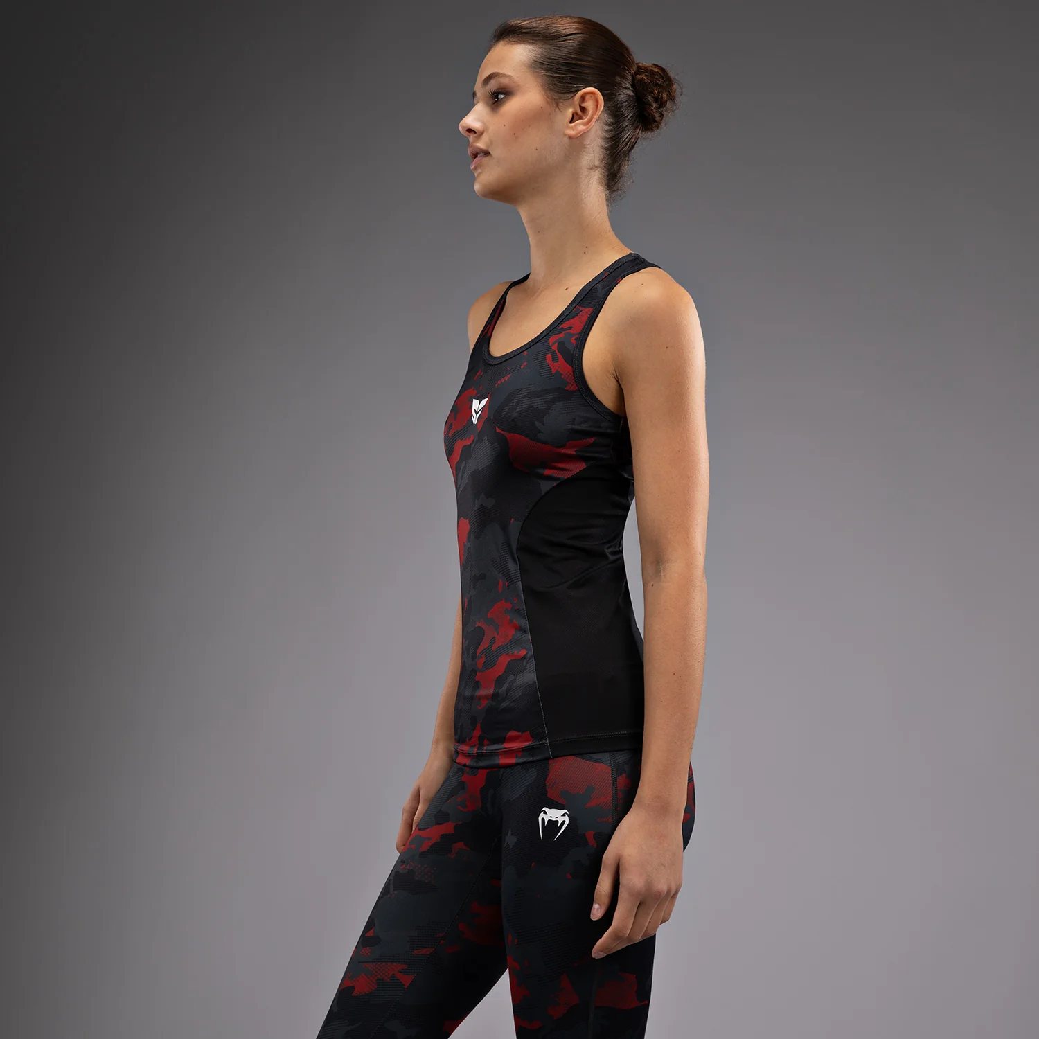 Venum x Sophia Rose de Mujeres Top sin manga - Urban Red Camo - Image 5