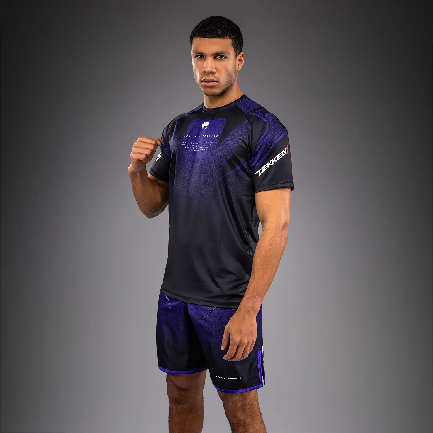 Venum x TEKKEN 8 Camiseta Dry-Tech Kazuya - Negro/Púrpura - Image 2
