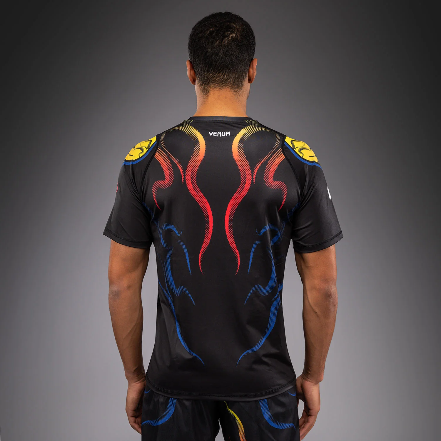 Venum x TEKKEN 8 Camiseta Dry Tech Yoshimitsu - Negro/Naranja - Image 3