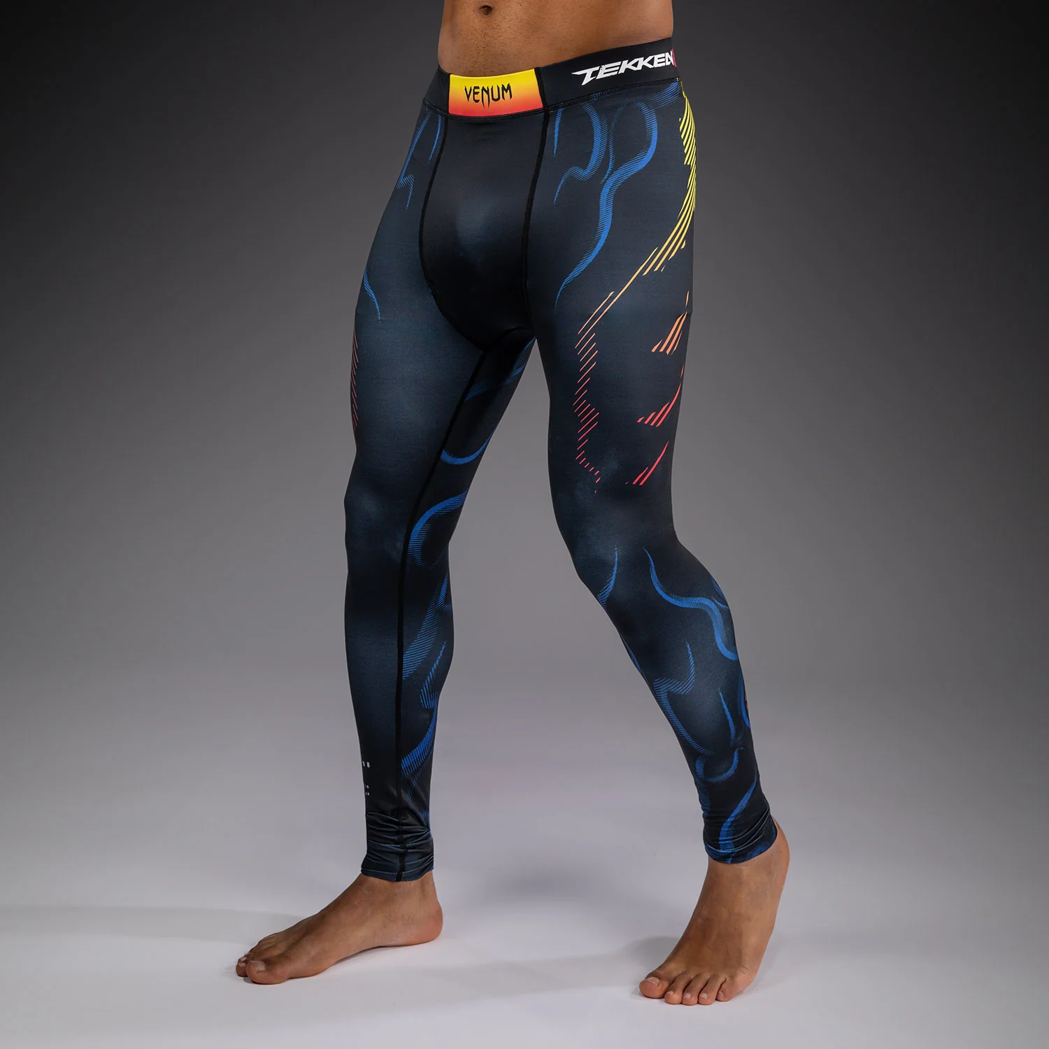 Venum x TEKKEN 8 Mallas Yoshimitsu - Negro/Naranja - Image 2