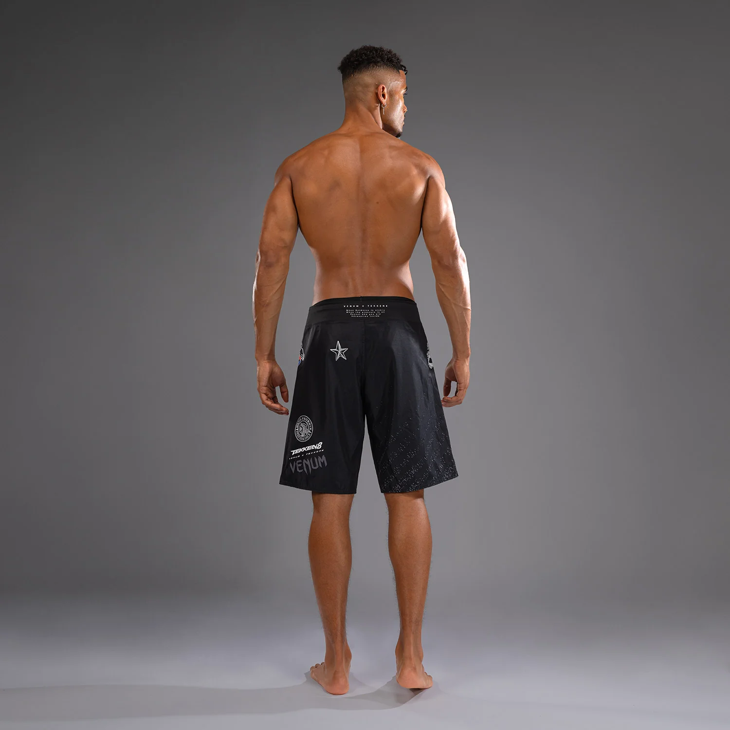 Venum x TEKKEN 8 - Paul Phoenix Pantalones de Lucha - Negro - Image 5