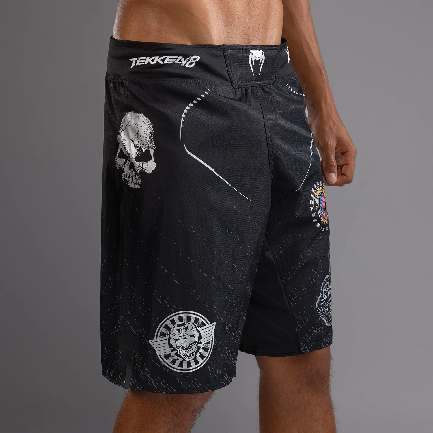 Venum x TEKKEN 8 - Paul Phoenix Pantalones de Lucha - Negro - Image 7